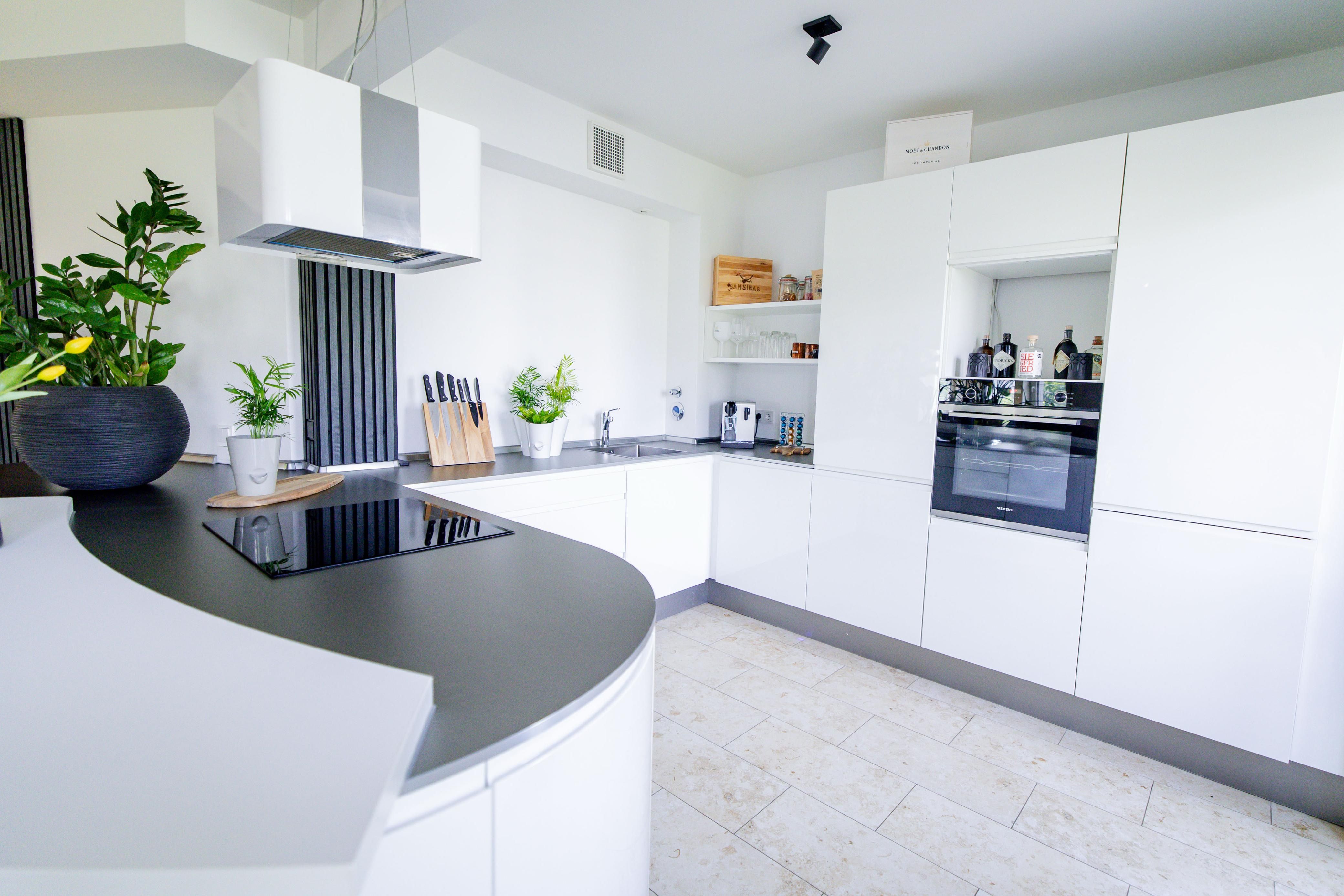 Stylish Furnished Apartment With Stunning View Of The Rhine Tower – In The Heart Of Düsseldorf’s Med - Stylish furnished apartment with stunning view of the Rhine Tower – in the heart of Düsseldorf’s Media Harbour - Gallery - 5