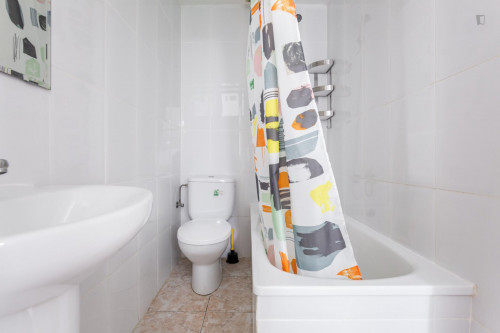 Charming single bedroom close to Facultat de Filosofia - Universitat de Barcelona