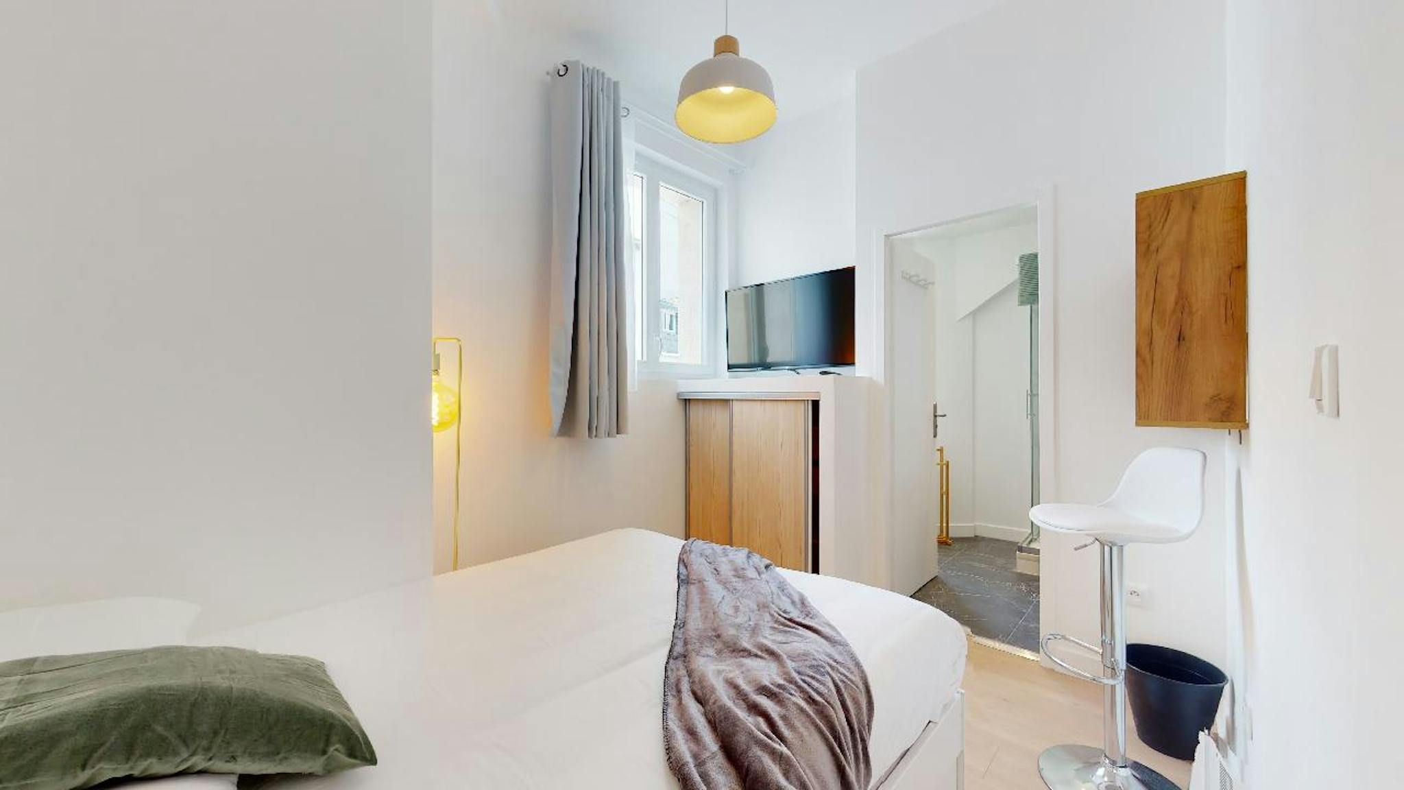 Private Room - 1