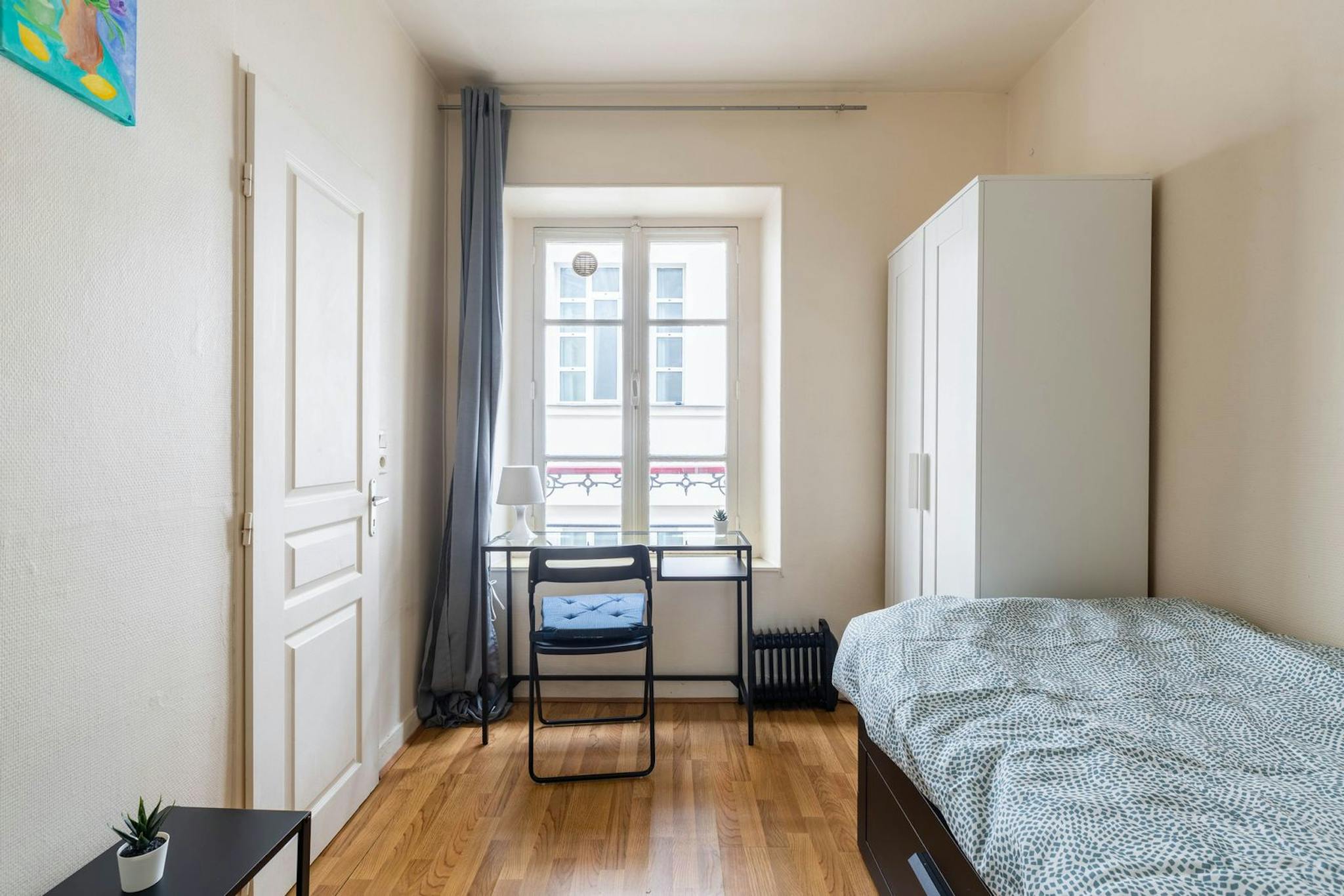  Entire Place  -  Rue Traversière, Paris  - Gallery -  1