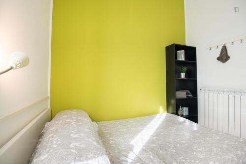 Awesome double bedroom with balcony close to Metro Carducci station - Gallery - 23