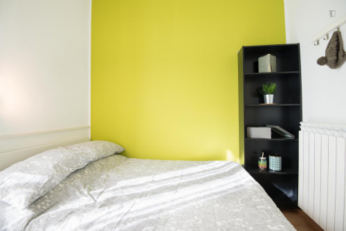 Awesome double bedroom with balcony close to Metro Carducci station - Gallery - 22