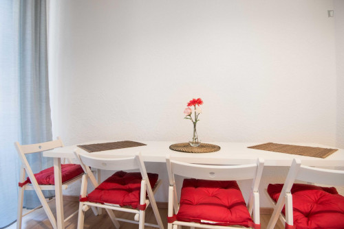 Awesome double bedroom with balcony close to Metro Carducci station