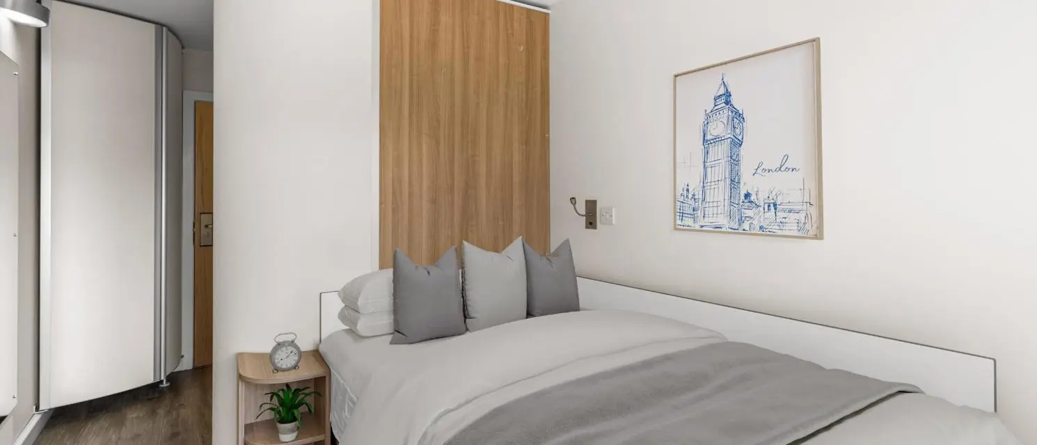 Silver En-Suite - Chapter Islington - Gallery - 1