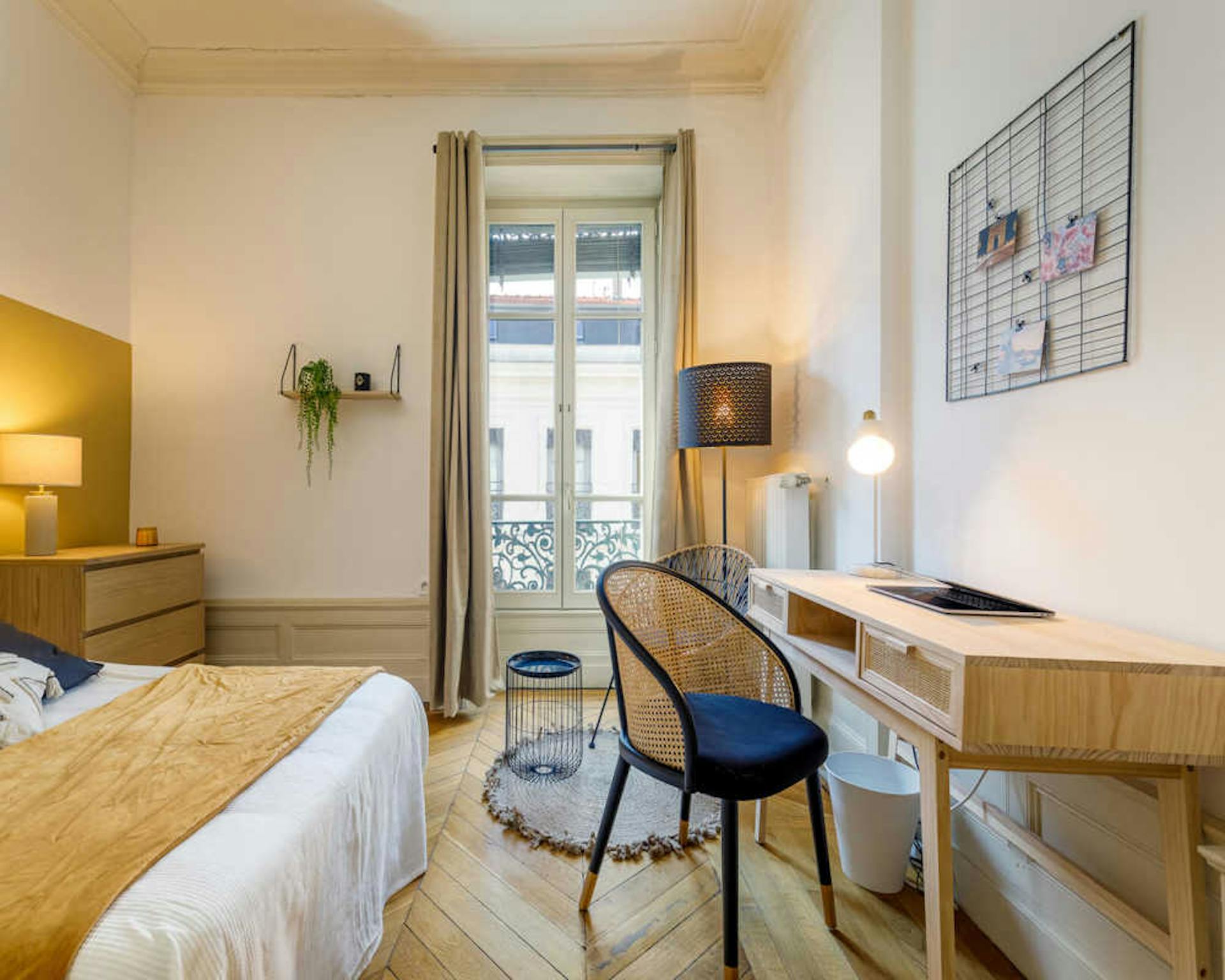  Private Room  -  Rue de la République, Lyon  - Gallery -  1