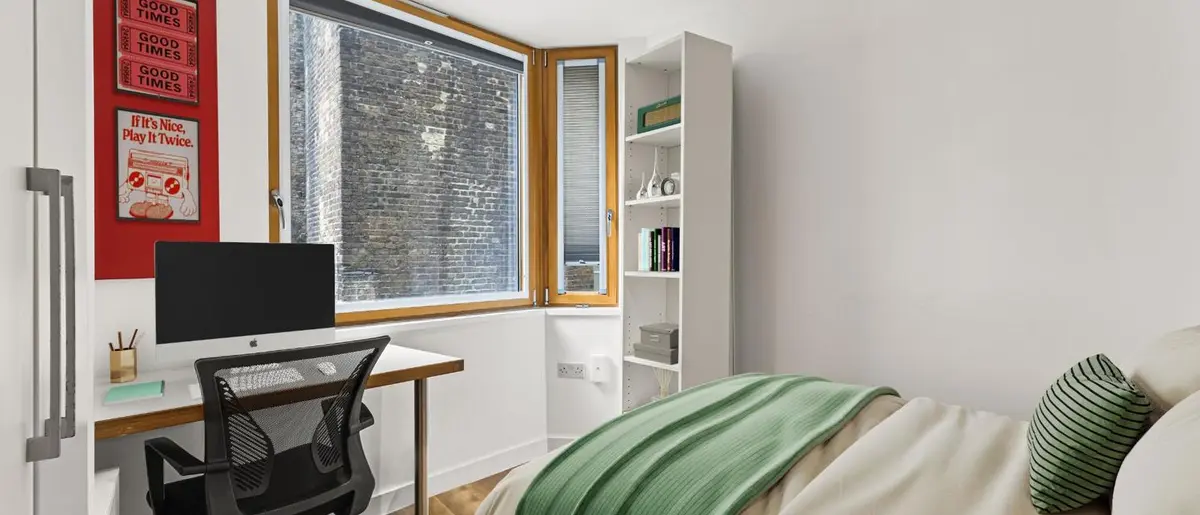  2 Bed Apartment  -  Chapter Aldgate  - Gallery -  2