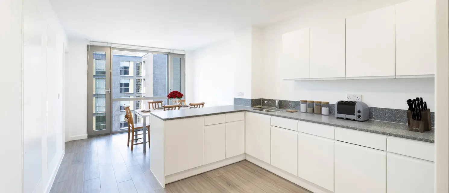 Silver En-Suite - Chapter Lewisham - Gallery - 4