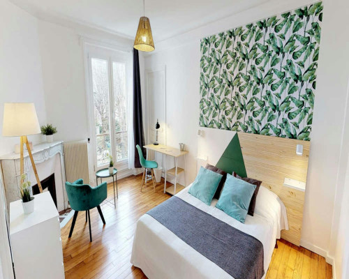 Rue Meynadier, Paris