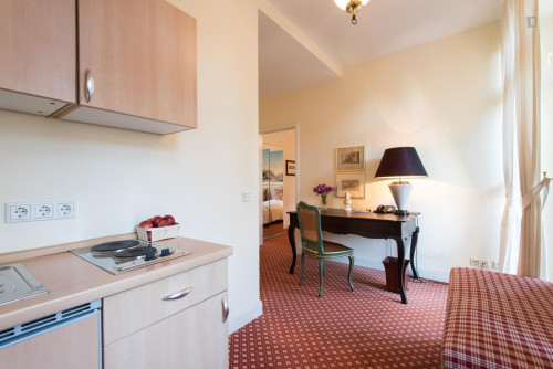 1-Bedroom apartment near Festhalle/Messe metro station