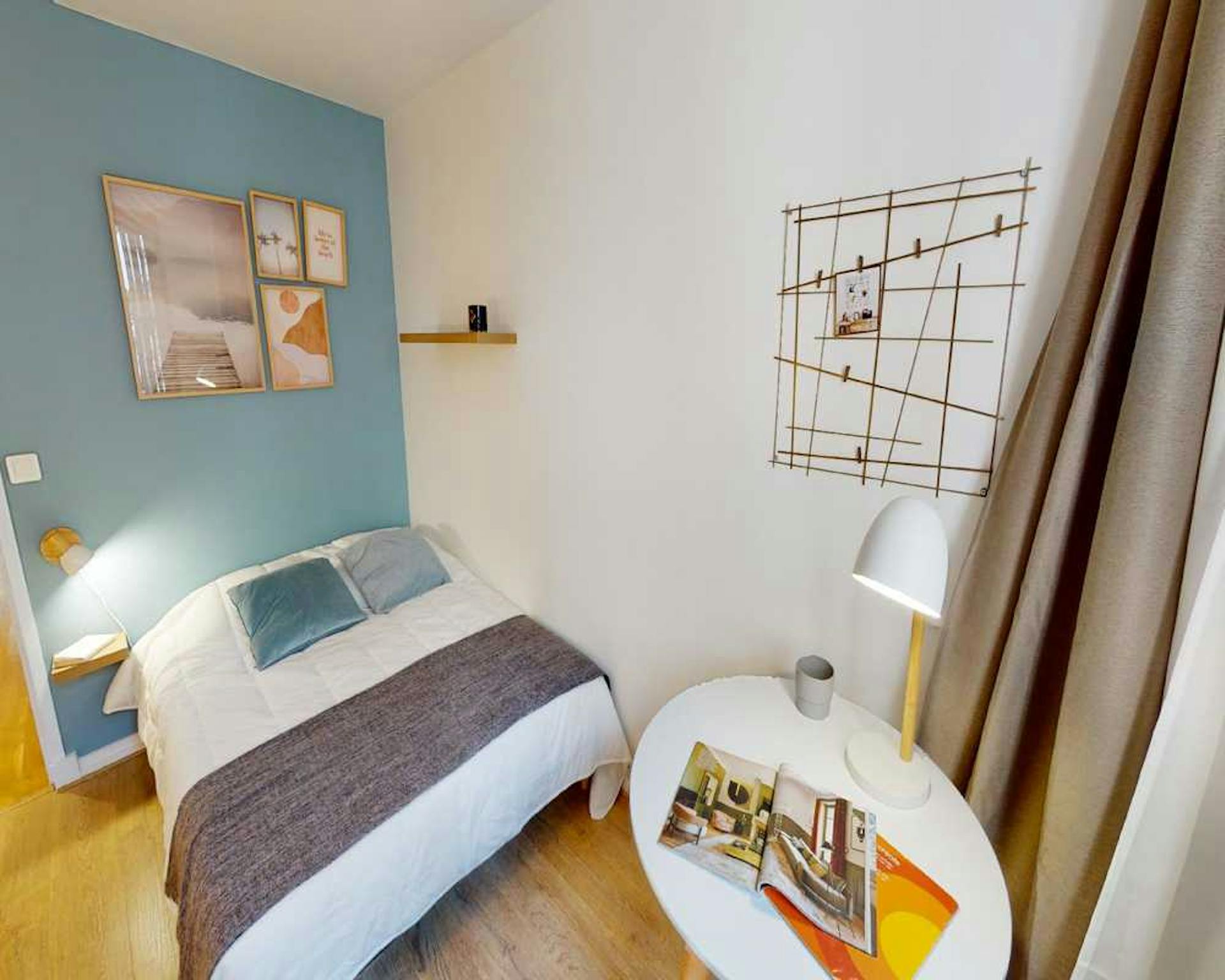  Private Room  -  Rue François Villon, Paris  - Gallery -  1