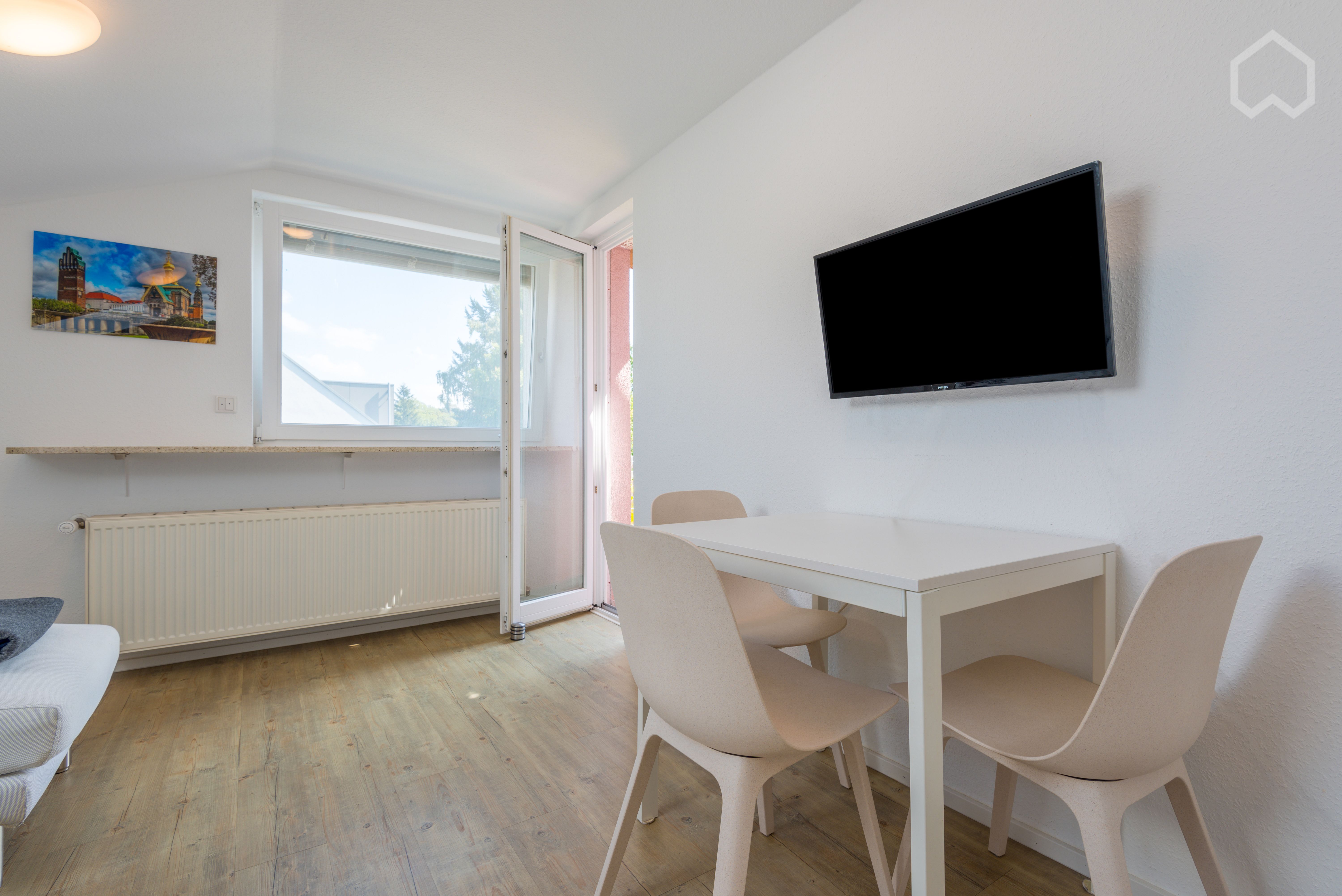  Modern 3-Room Roof Studio In Darmstadt  -  Modern 3-room roof studio in Darmstadt  - Gallery -  19