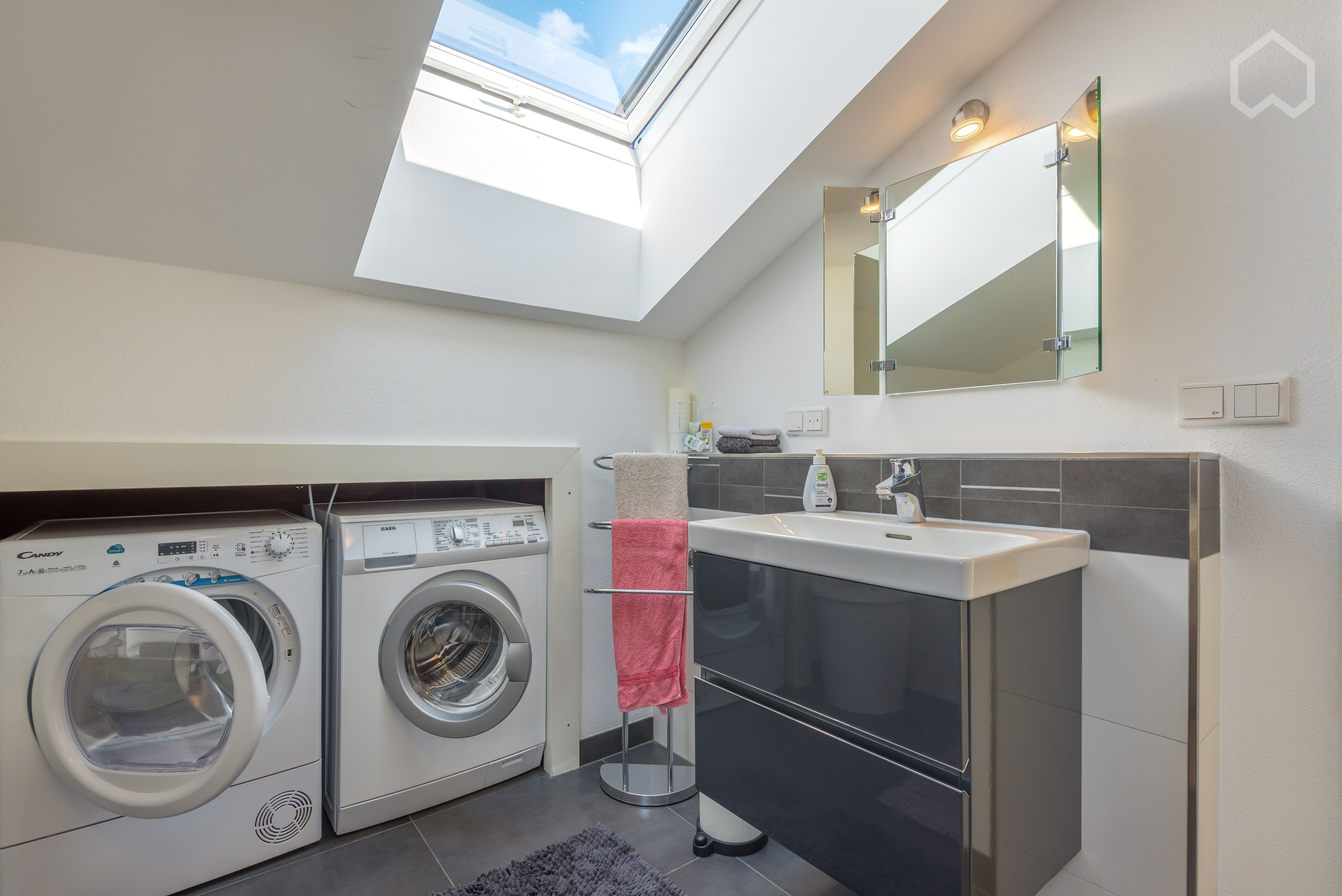  Modern 3-Room Roof Studio In Darmstadt  -  Modern 3-room roof studio in Darmstadt  - Gallery -  8