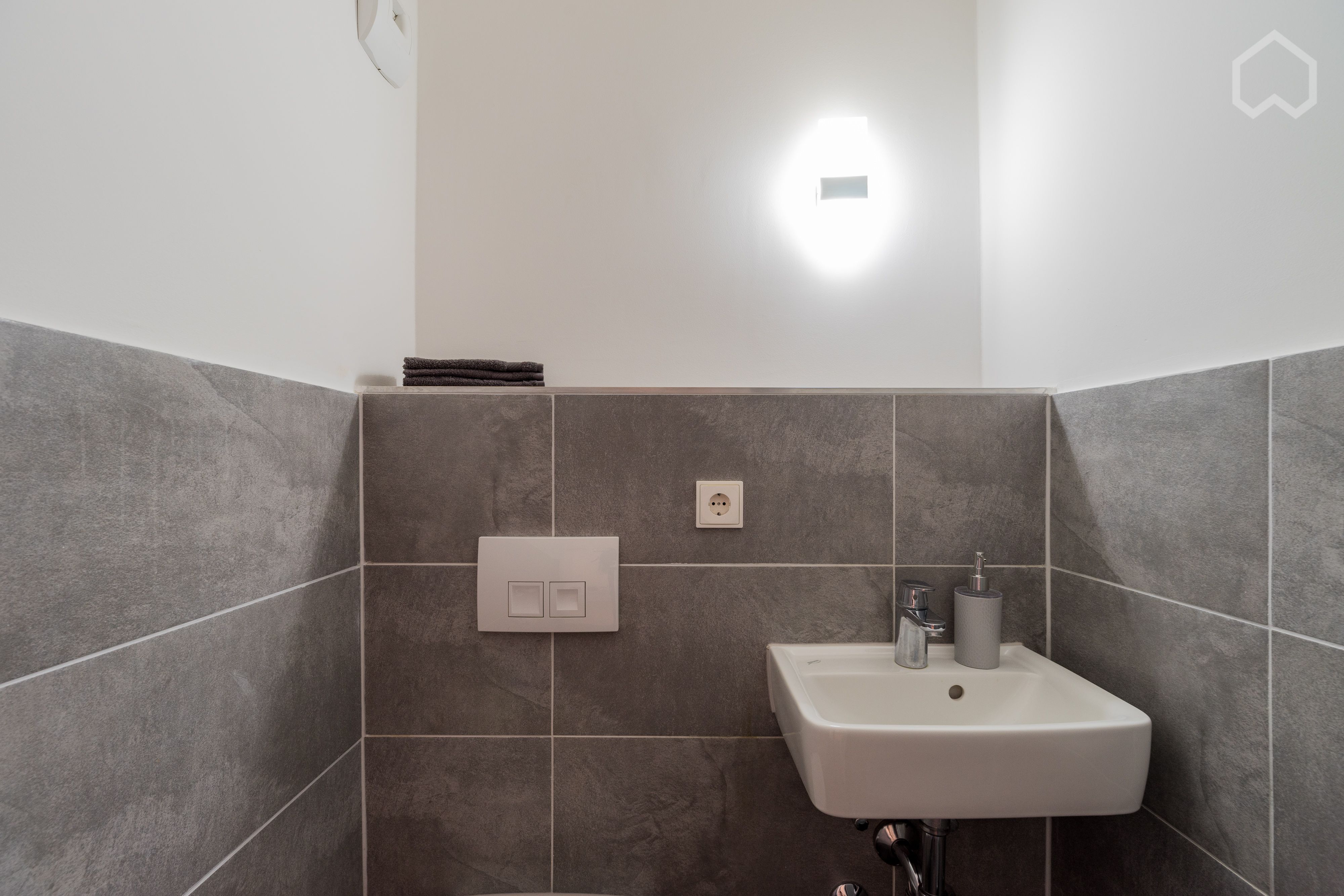 Beautiful Bright Apartment With Balcony - Beautiful bright apartment with balcony - Gallery - 8