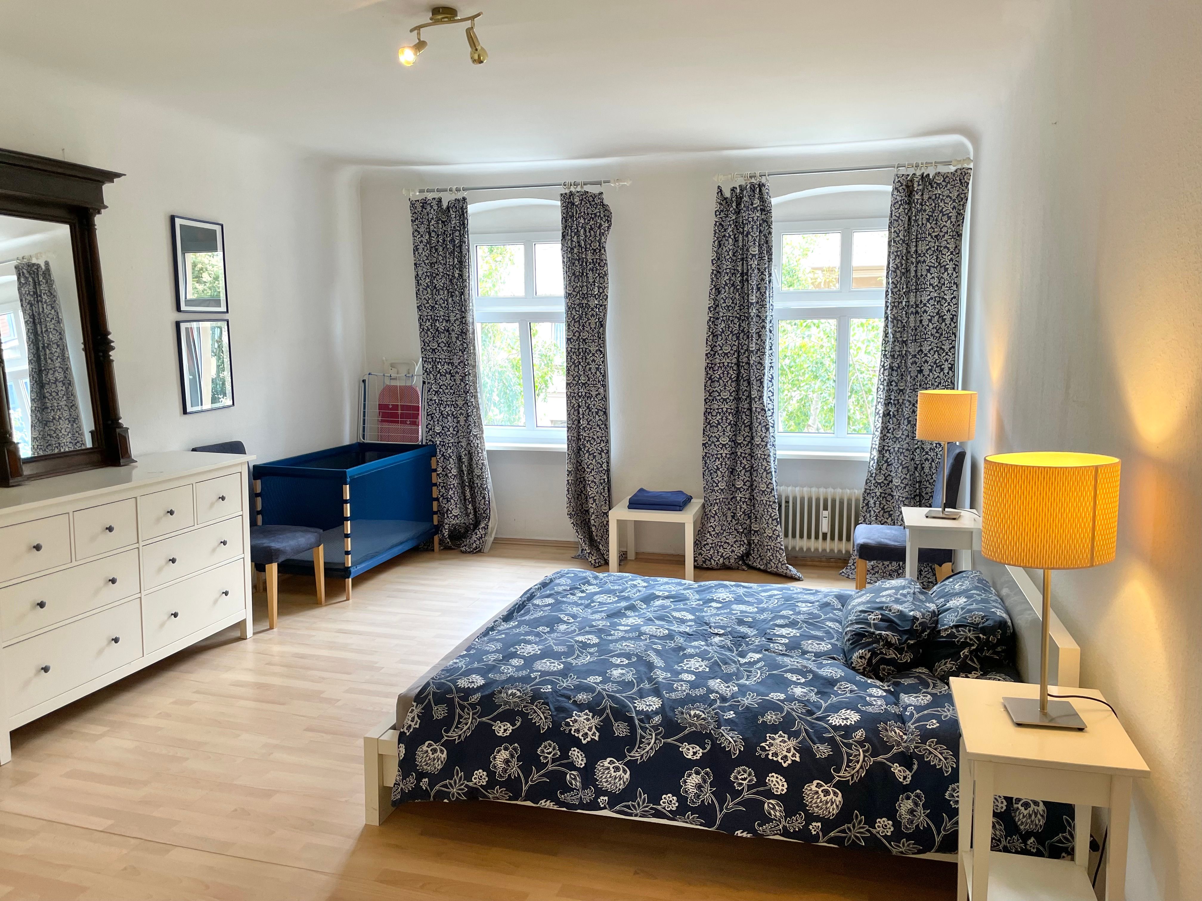 Pretty Third Floor Three Bedroomed Apartment (with Lift) In Charlottenburg - Pretty third floor three bedroomed apartment (with lift) in Charlottenburg - Gallery - 3