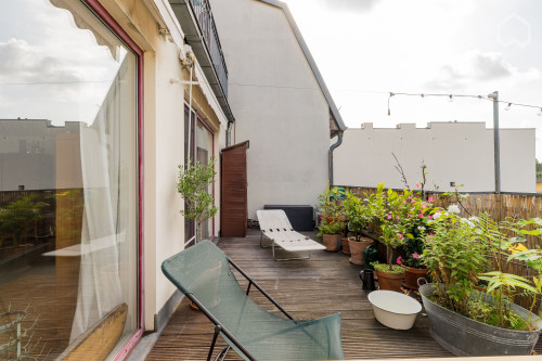 Neat & charming home with nice neighbours