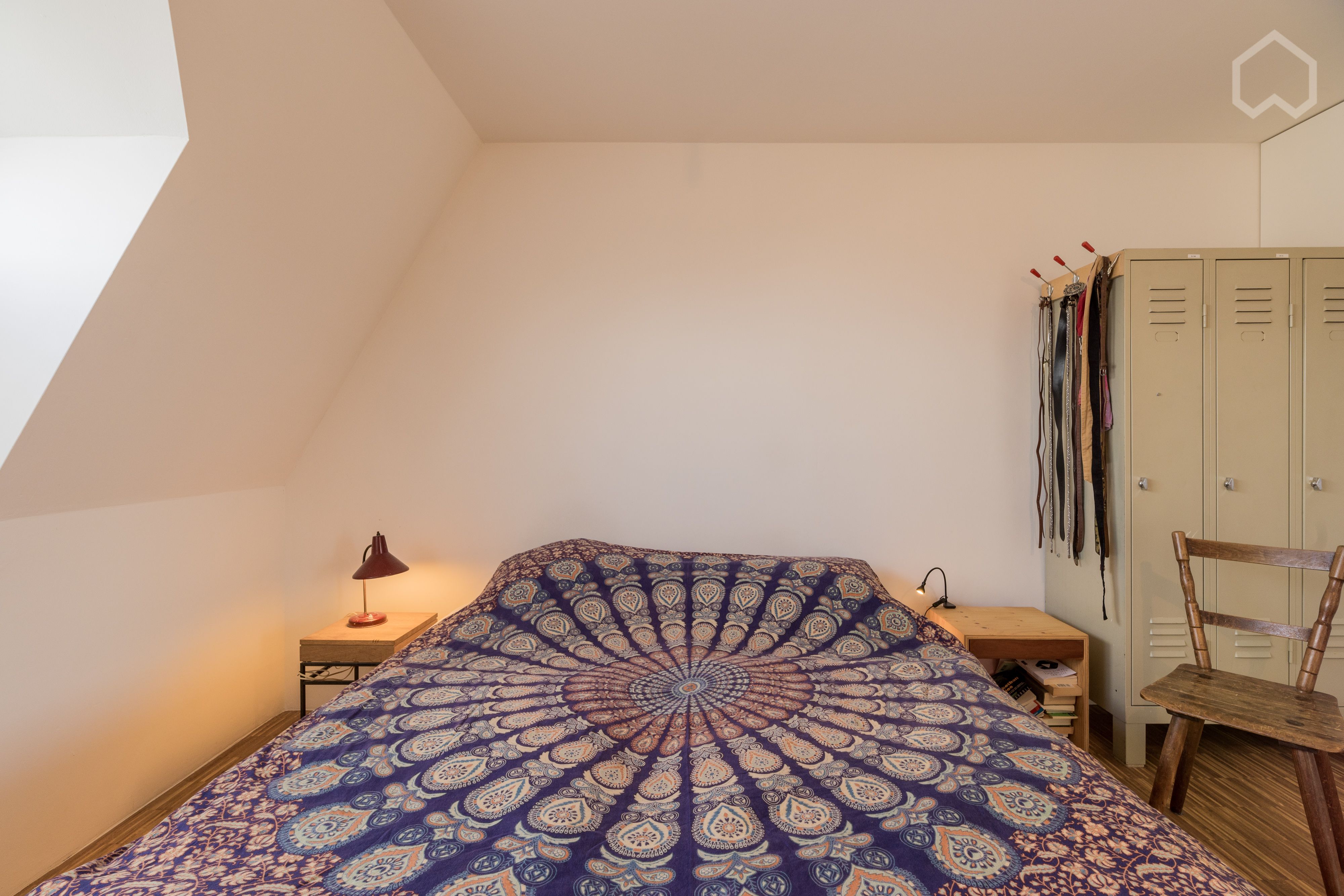  Neat & Charming Home With Nice Neighbours  -  Neat & charming home with nice neighbours  - Gallery -  33