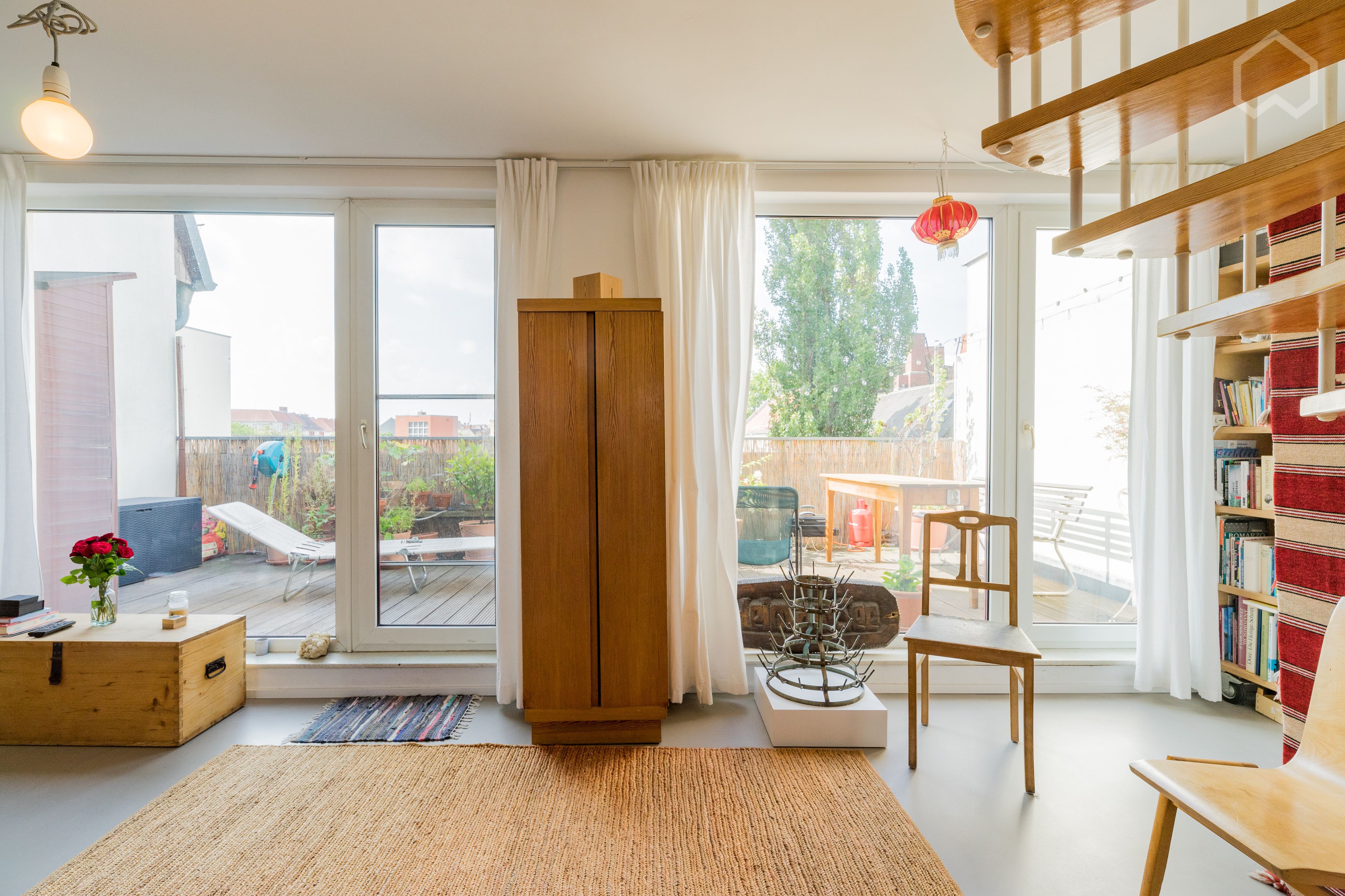  Neat & Charming Home With Nice Neighbours  -  Neat & charming home with nice neighbours  - Gallery -  30