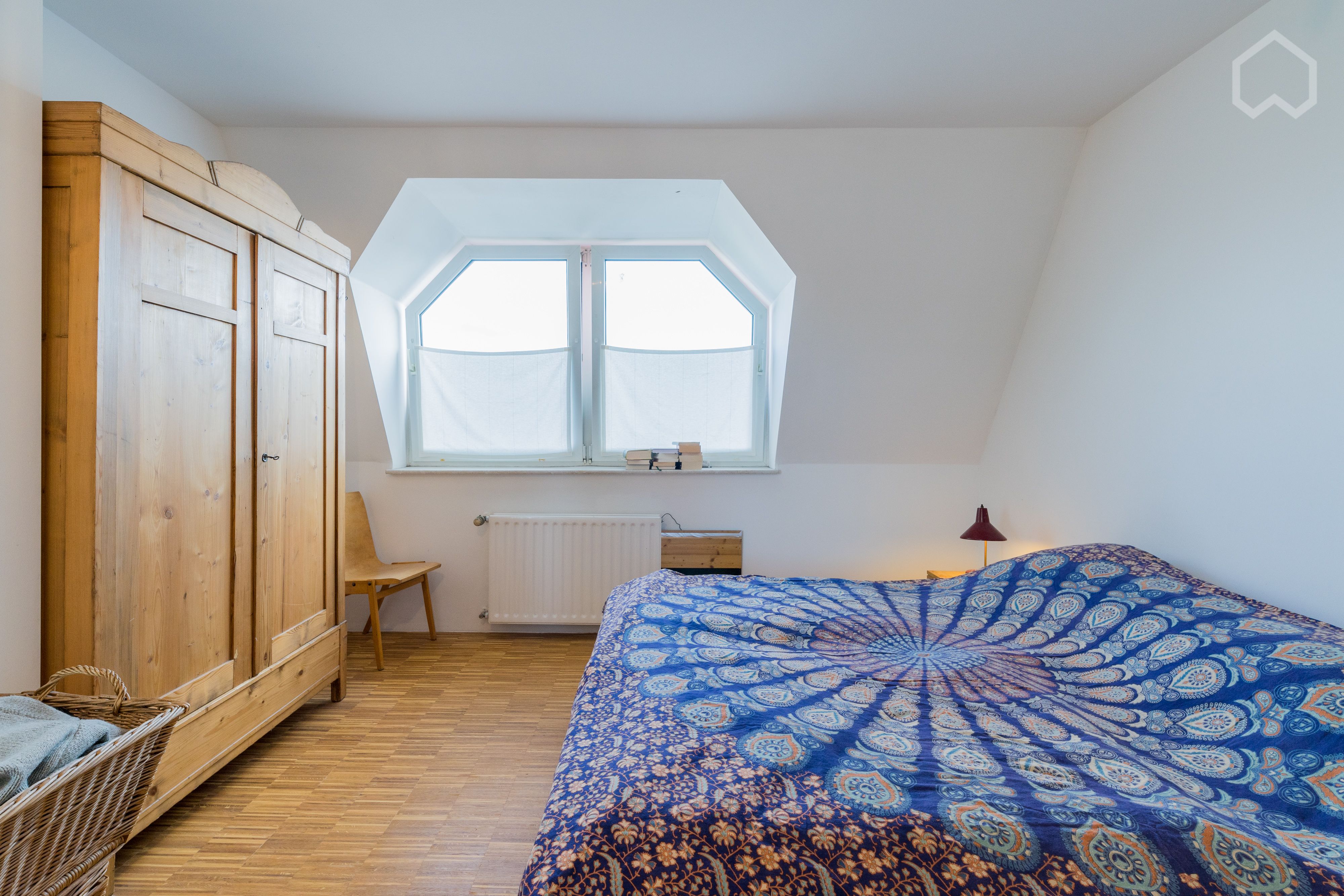  Neat & Charming Home With Nice Neighbours  -  Neat & charming home with nice neighbours  - Gallery -  36