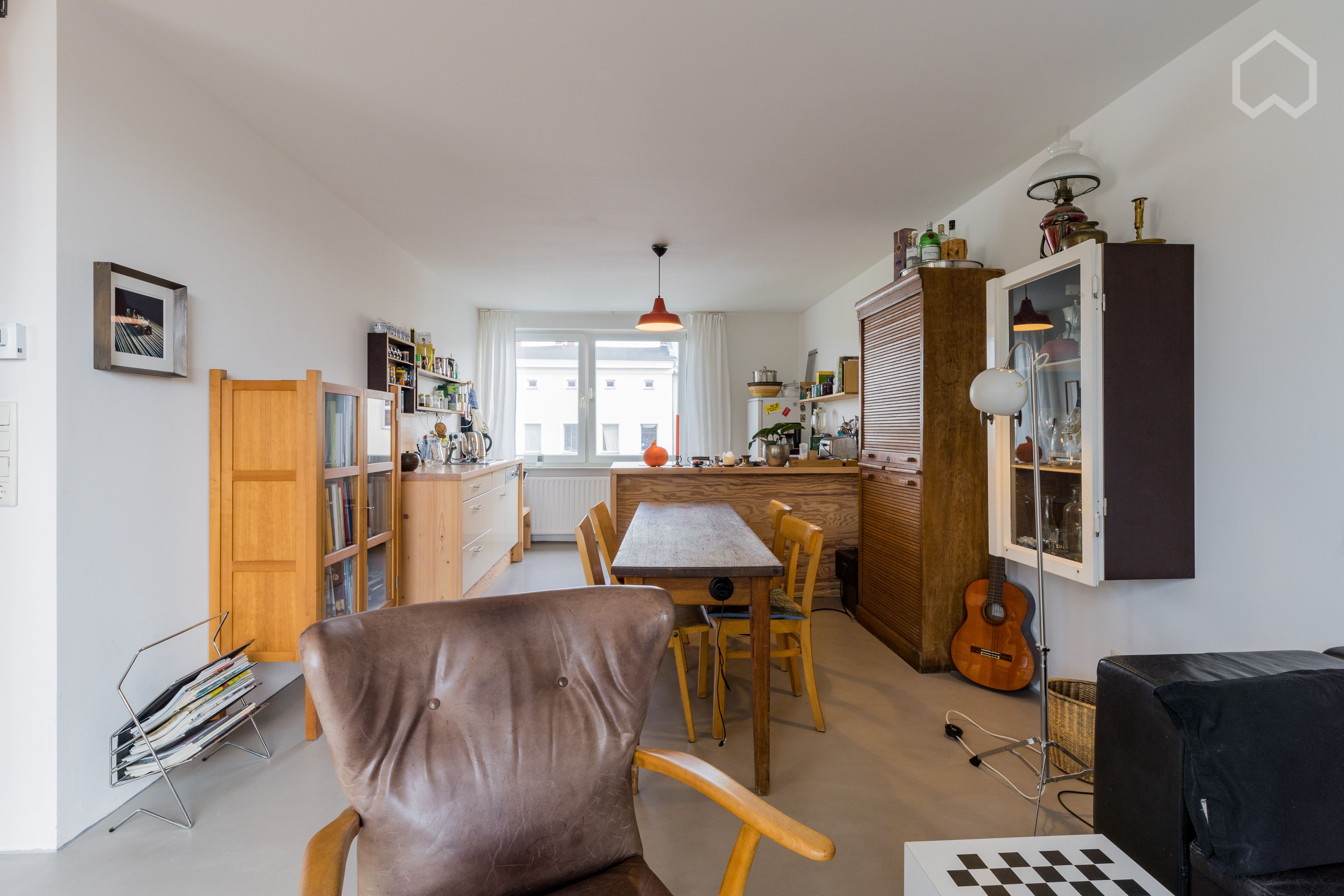  Neat & Charming Home With Nice Neighbours  -  Neat & charming home with nice neighbours  - Gallery -  24