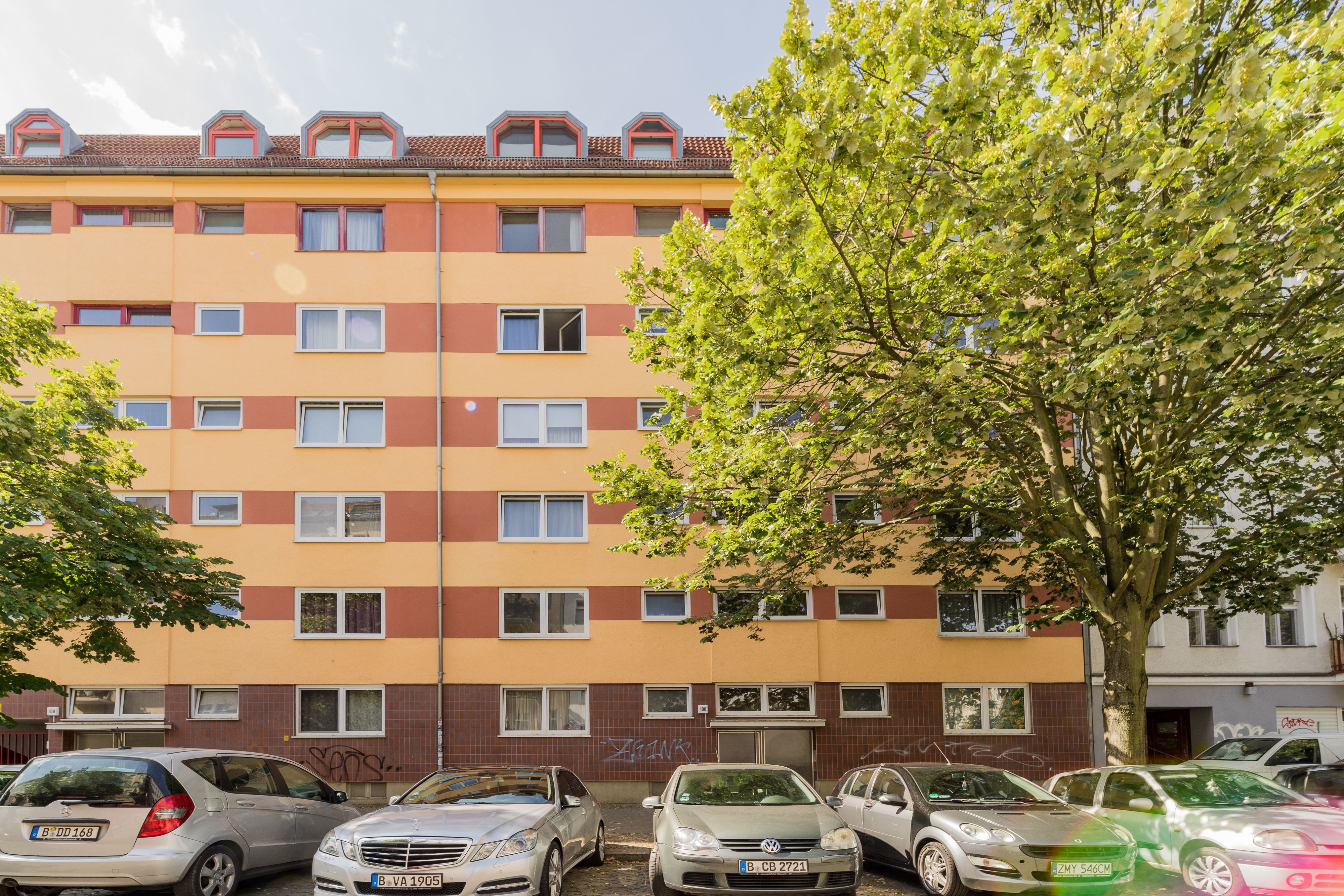  Neat & Charming Home With Nice Neighbours  -  Neat & charming home with nice neighbours  - Gallery -  18