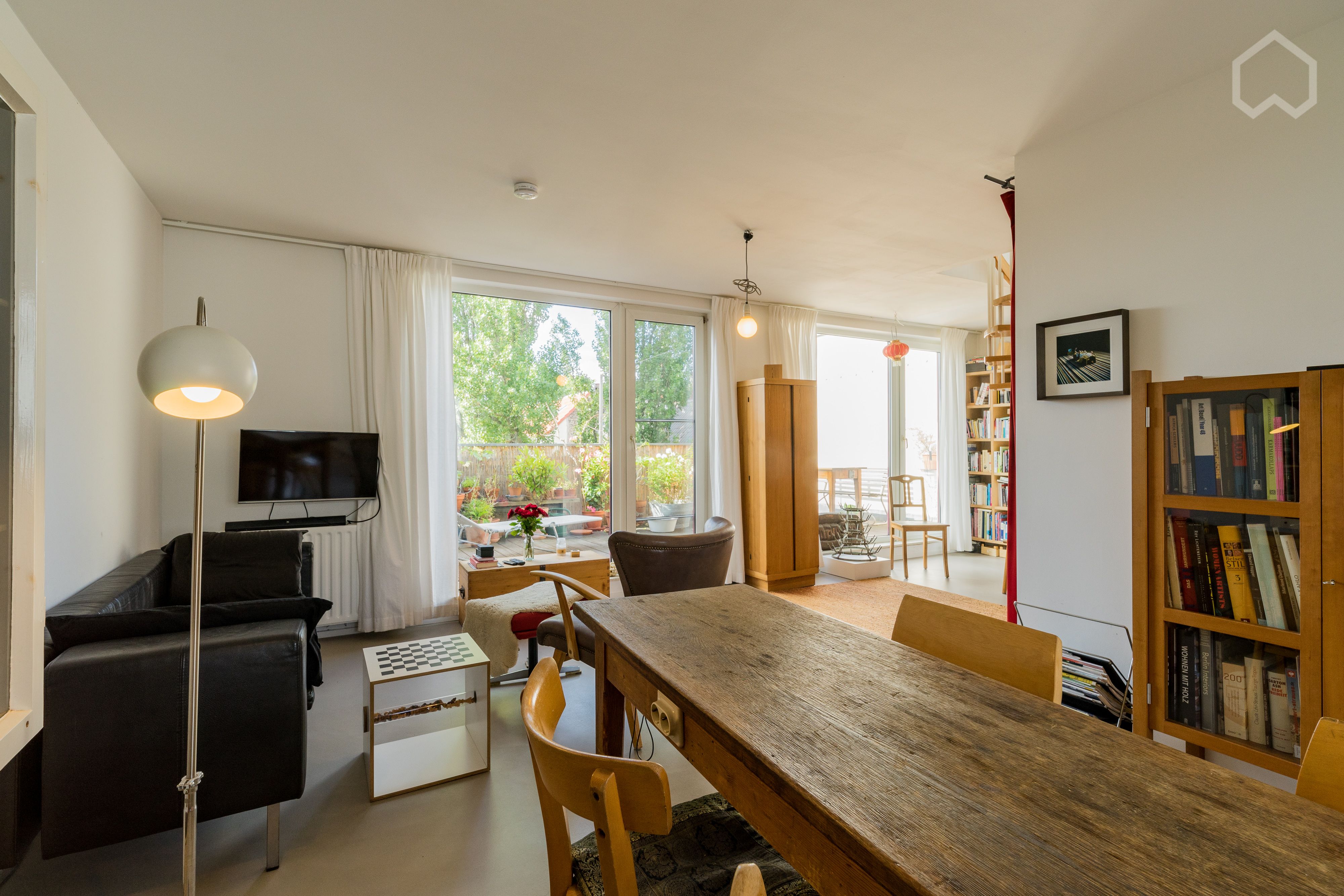  Neat & Charming Home With Nice Neighbours  -  Neat & charming home with nice neighbours  - Gallery -  28