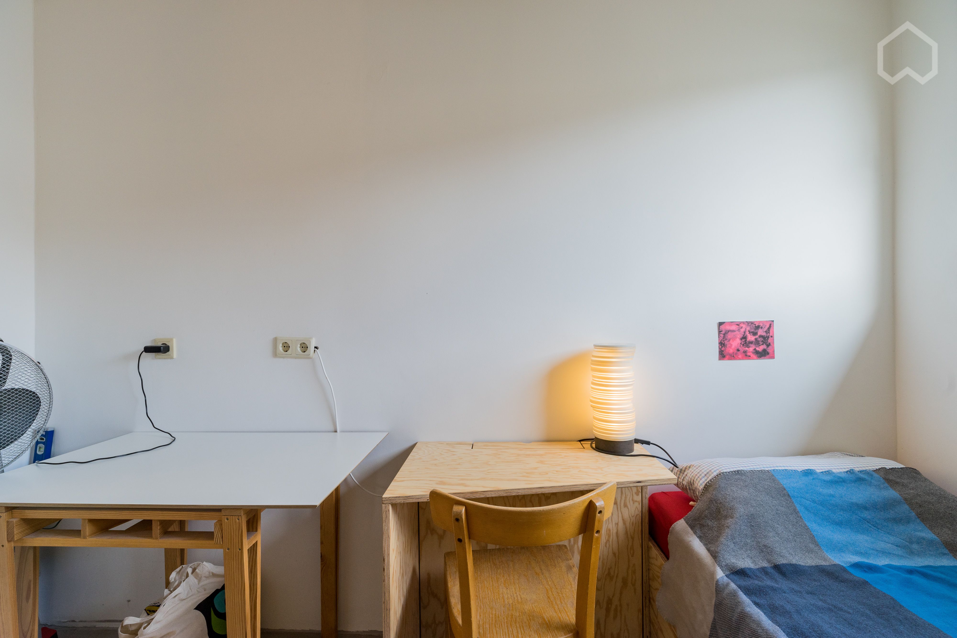  Neat & Charming Home With Nice Neighbours  -  Neat & charming home with nice neighbours  - Gallery -  38