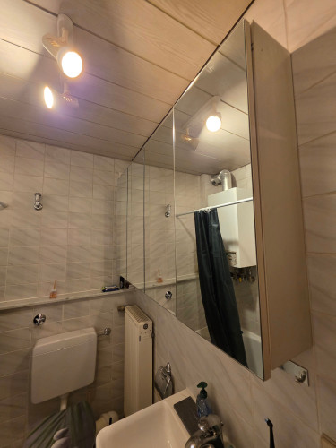 Premium Shared Apartment – Large, Fully Furnished 26 sqm Room (2 Minutes to the Train Station)