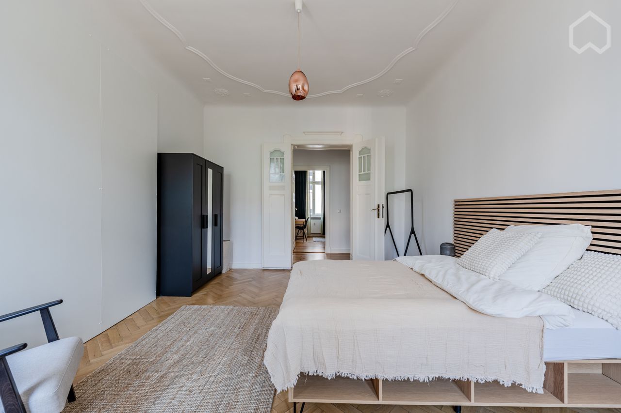 GIRLS ONLY APARTMENT | Stylish Room With Balcony In Historical Apartment On Famous Torstraße / Near - GIRLS ONLY APARTMENT | Stylish Room with Balcony in Historical Apartment on famous Torstraße / near Rosenthaler Platz - Gallery - 24