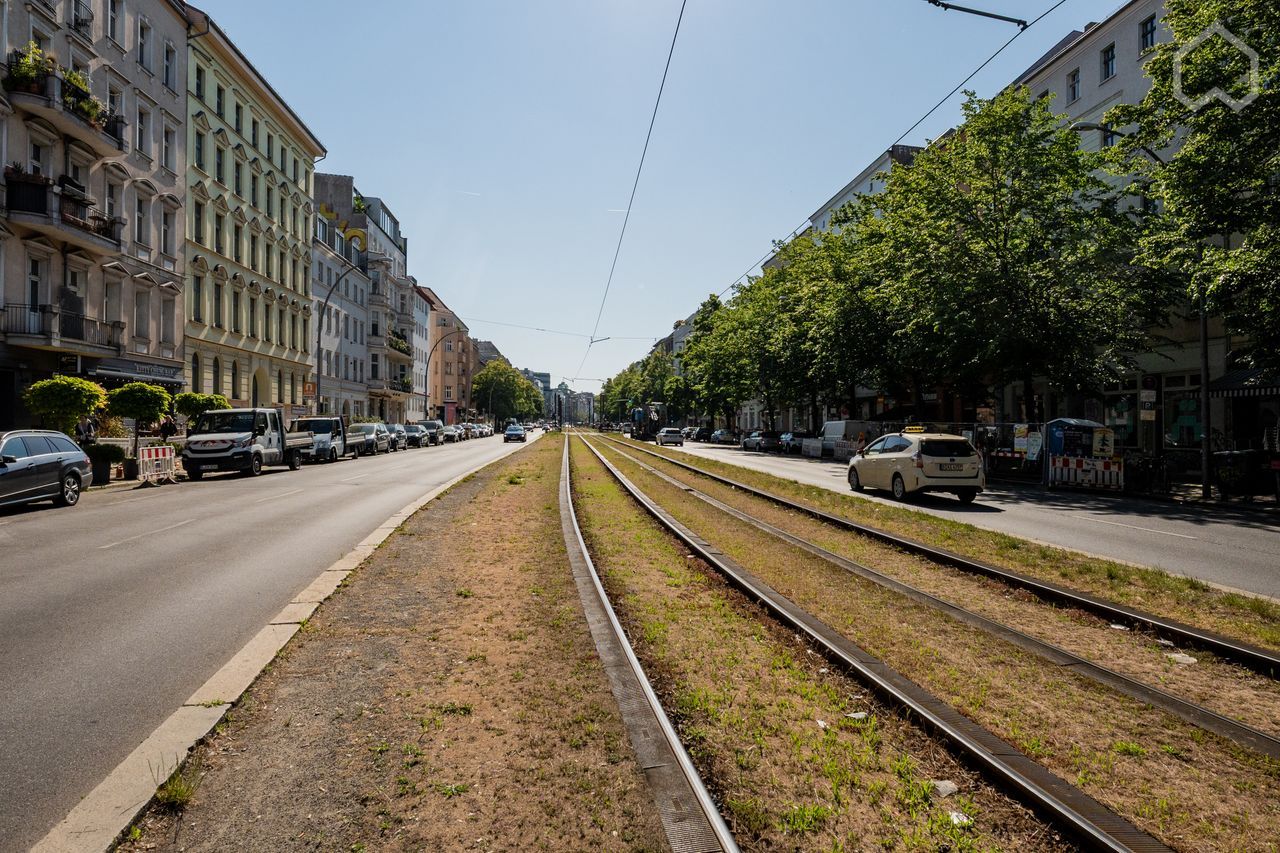 GIRLS ONLY APARTMENT | Stylish Room With Balcony In Historical Apartment On Famous Torstraße / Near - GIRLS ONLY APARTMENT | Stylish Room with Balcony in Historical Apartment on famous Torstraße / near Rosenthaler Platz - Gallery - 3