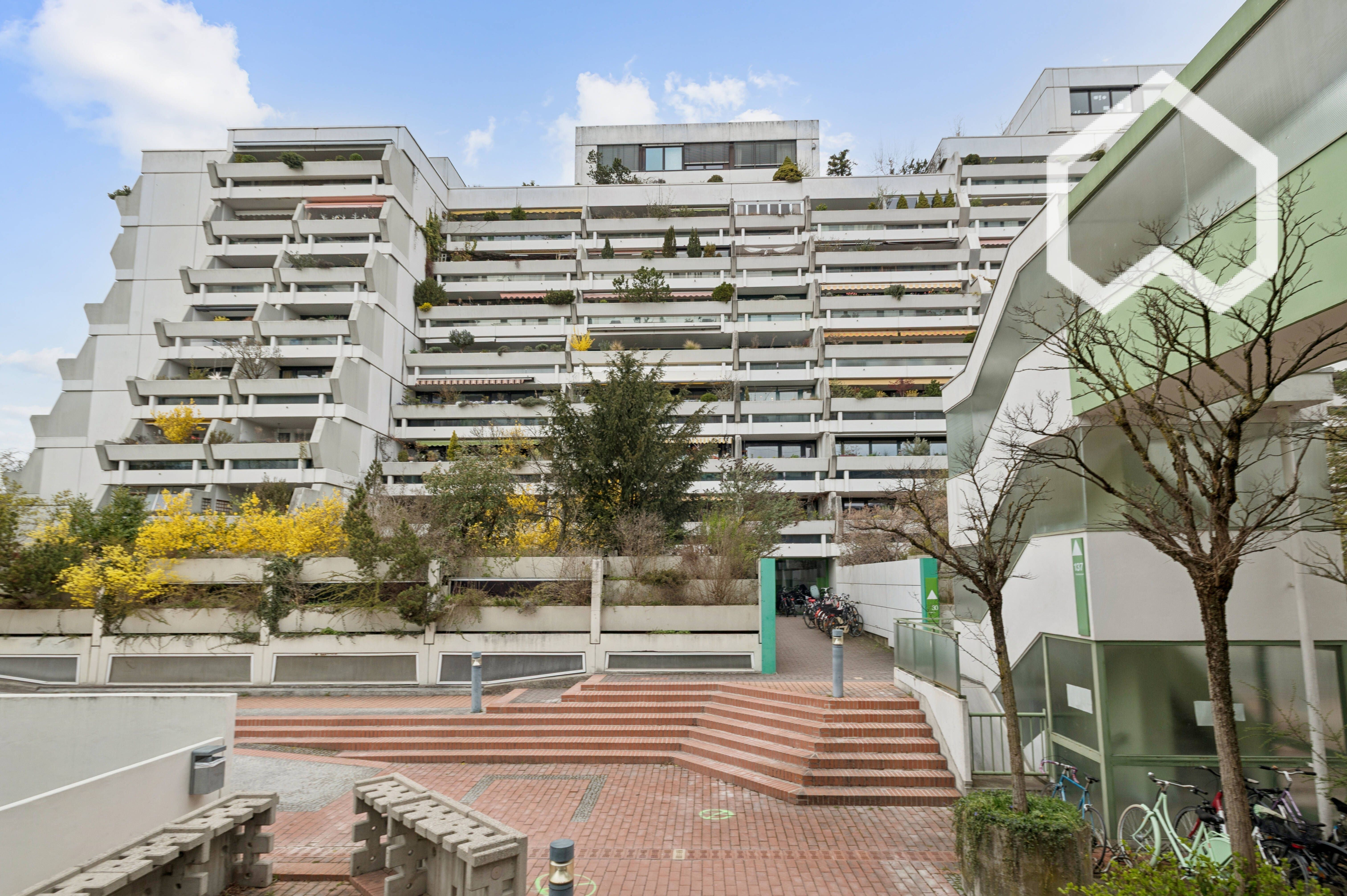 Wohnen Im Olympiapark Mit Großem Balkon - 1