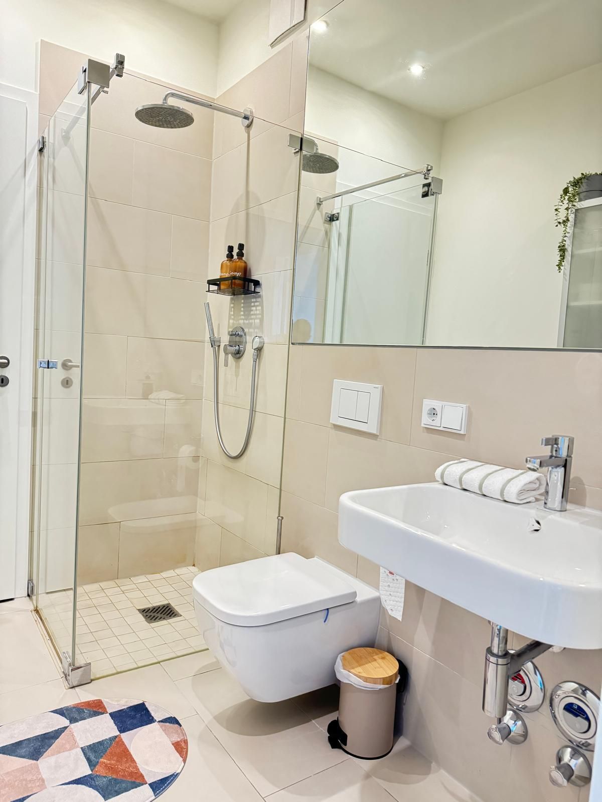  Luxury 1-Room (shared Flat) With Private Bathroom In The Center Of Berlin  -  Luxury 1-room (shared flat) with private bathroom in the center of Berlin  - Gallery -  3