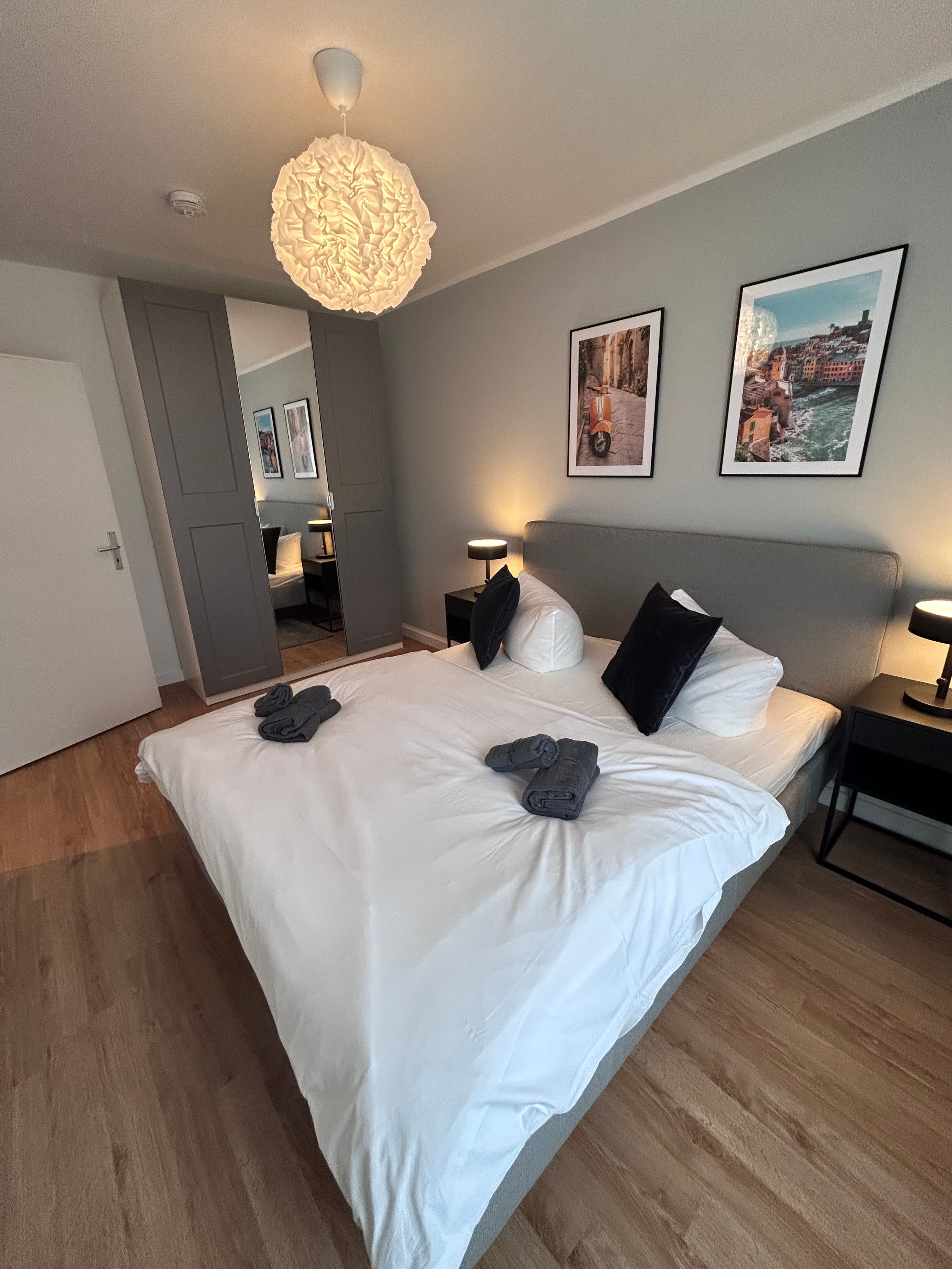  Freshly Renovated, Spacious 3-Room Apartment  -  Freshly renovated, spacious 3-room apartment  - Gallery -  5