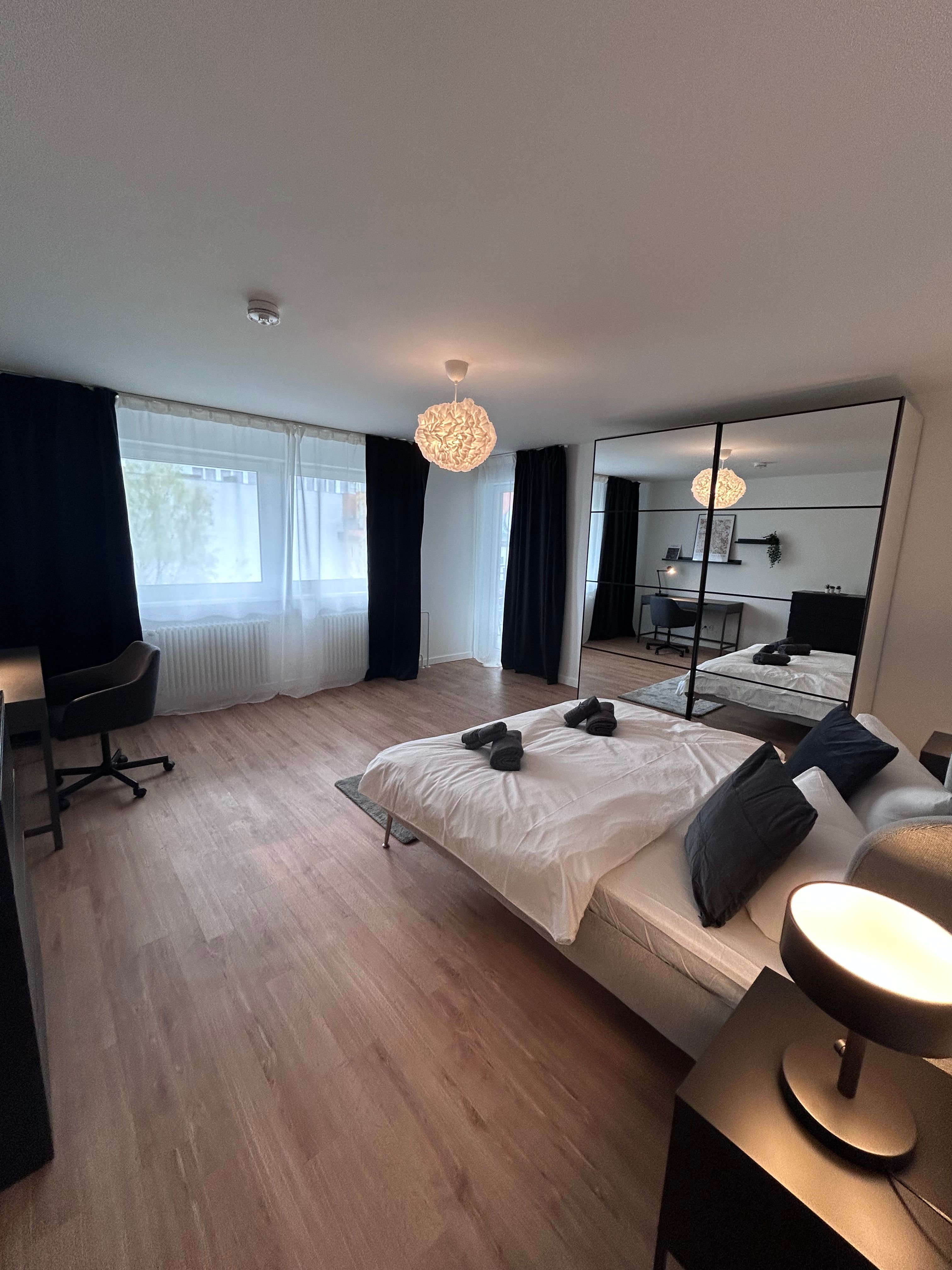  Freshly Renovated, Spacious 3-Room Apartment  -  Freshly renovated, spacious 3-room apartment  - Gallery -  6