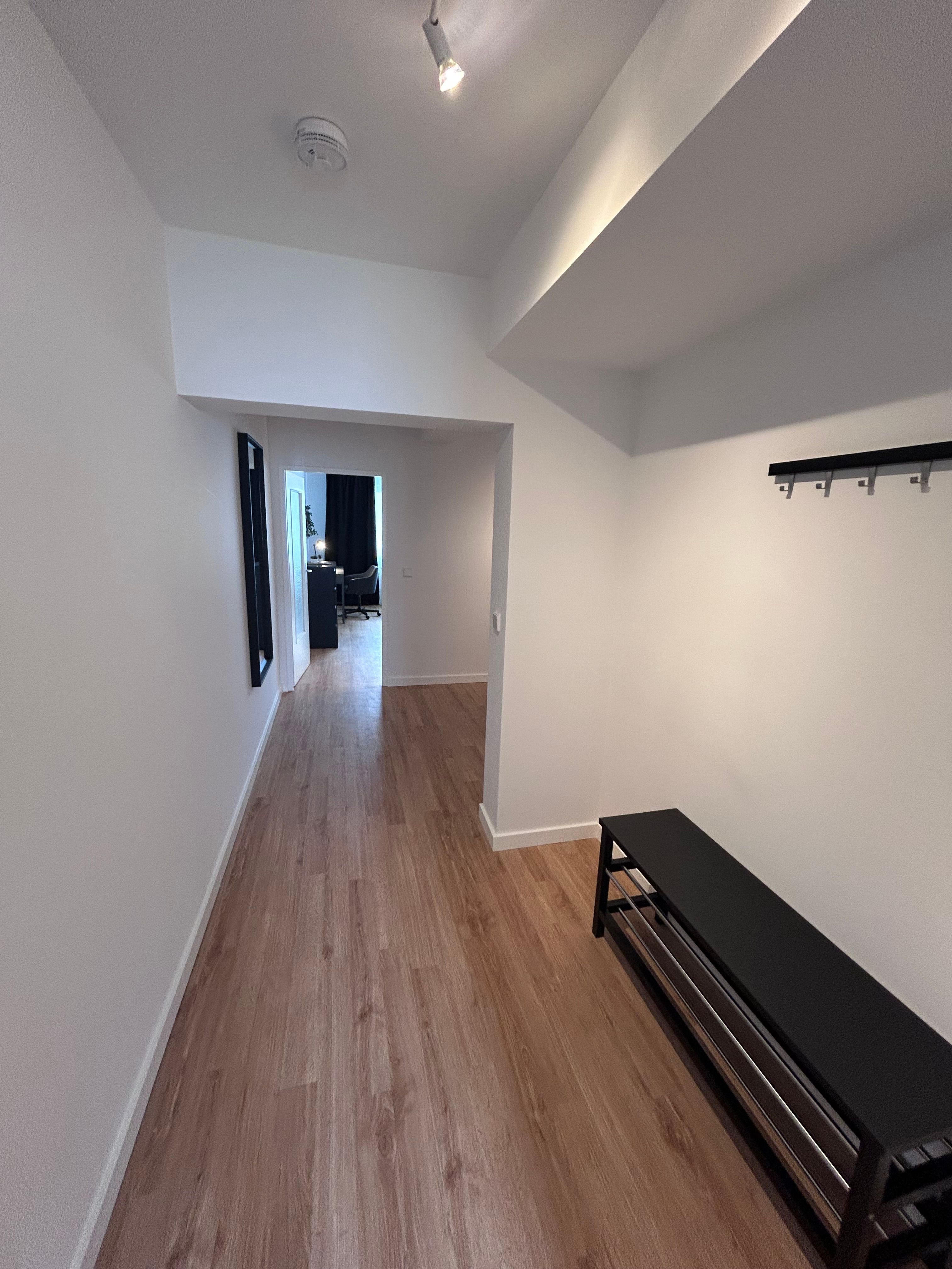 Freshly Renovated, Spacious 3-Room Apartment - Freshly renovated, spacious 3-room apartment - Gallery - 11