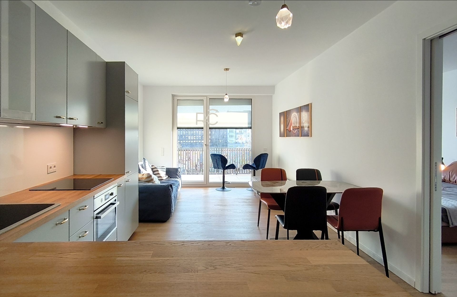  Stylish New-Build 2.5-Room Apartment Overlooking The Spree – East Side Gallery  -  Stylish New-Build 2.5-Room Apartment Overlooking the Spree – East Side Gallery  - Gallery -  4