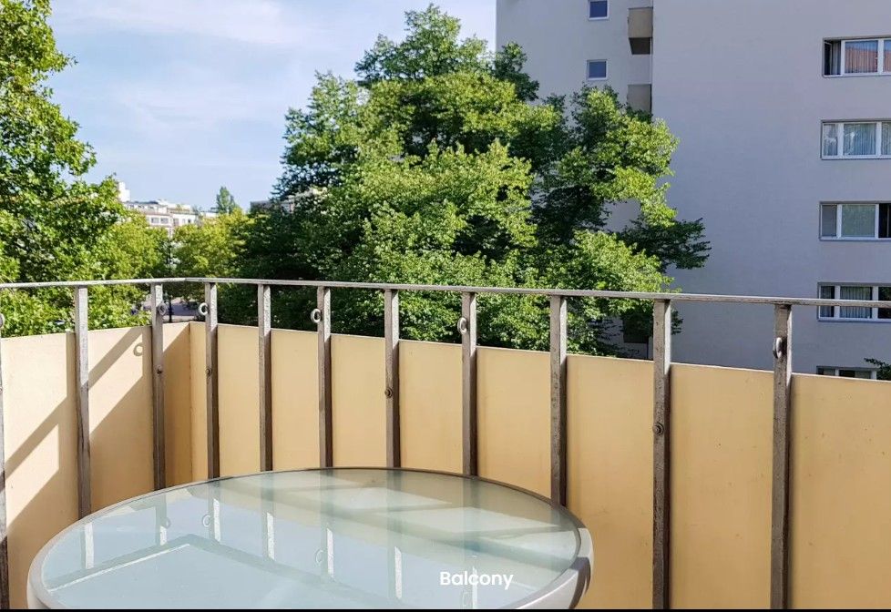 Stylish Studio With Balcony In Prime Location – 2 Minutes From Kurfürstendamm | Roscherstraße 7 - Stylish Studio with Balcony in Prime Location – 2 Minutes from Kurfürstendamm | Roscherstraße 7 - Gallery - 3