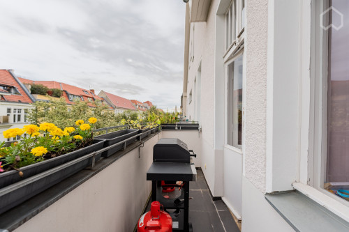 Bright 4-Bedroom Apartment in Quiet Wilmersdorf – Available Feb to Aug