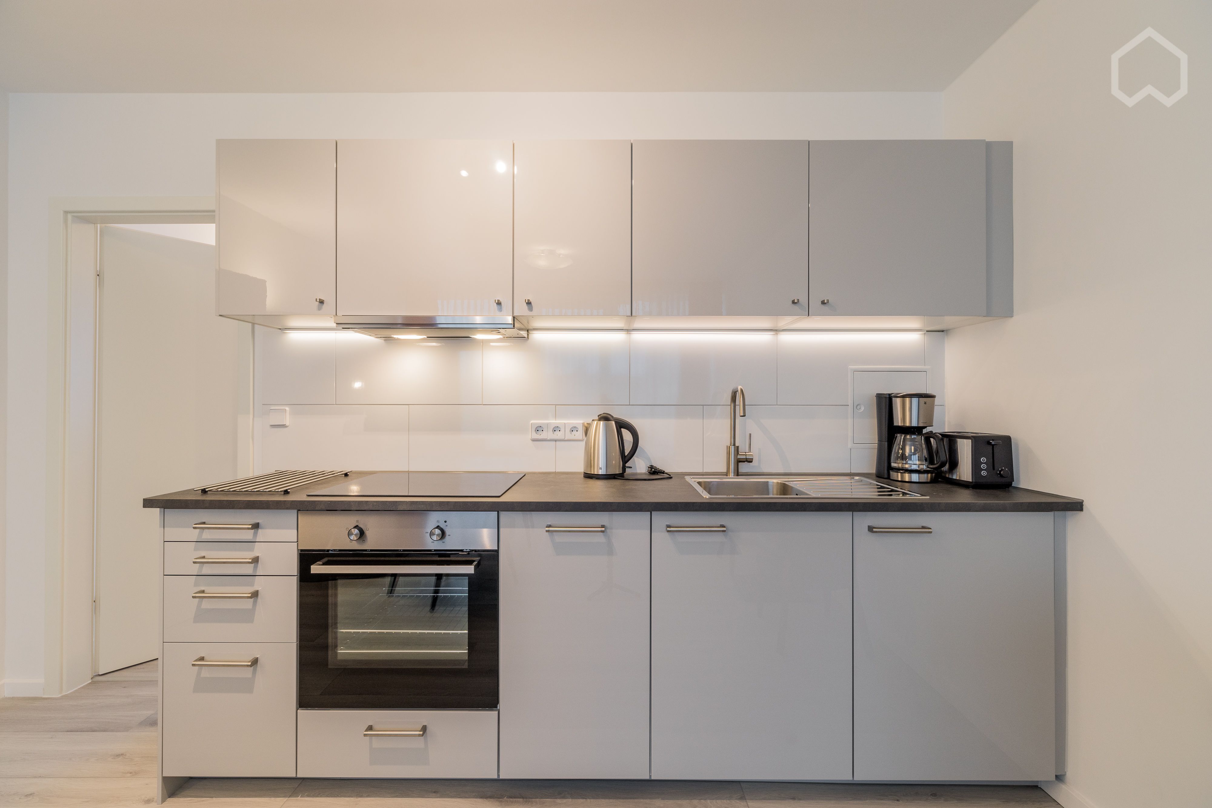  Superior Studios-Apartments In A Quiet Central Location Near Kurfürstendamm (Category L)  -  Superior Studios-Apartments in a quiet central location near Kurfürstendamm (Category L)  - Gallery -  6