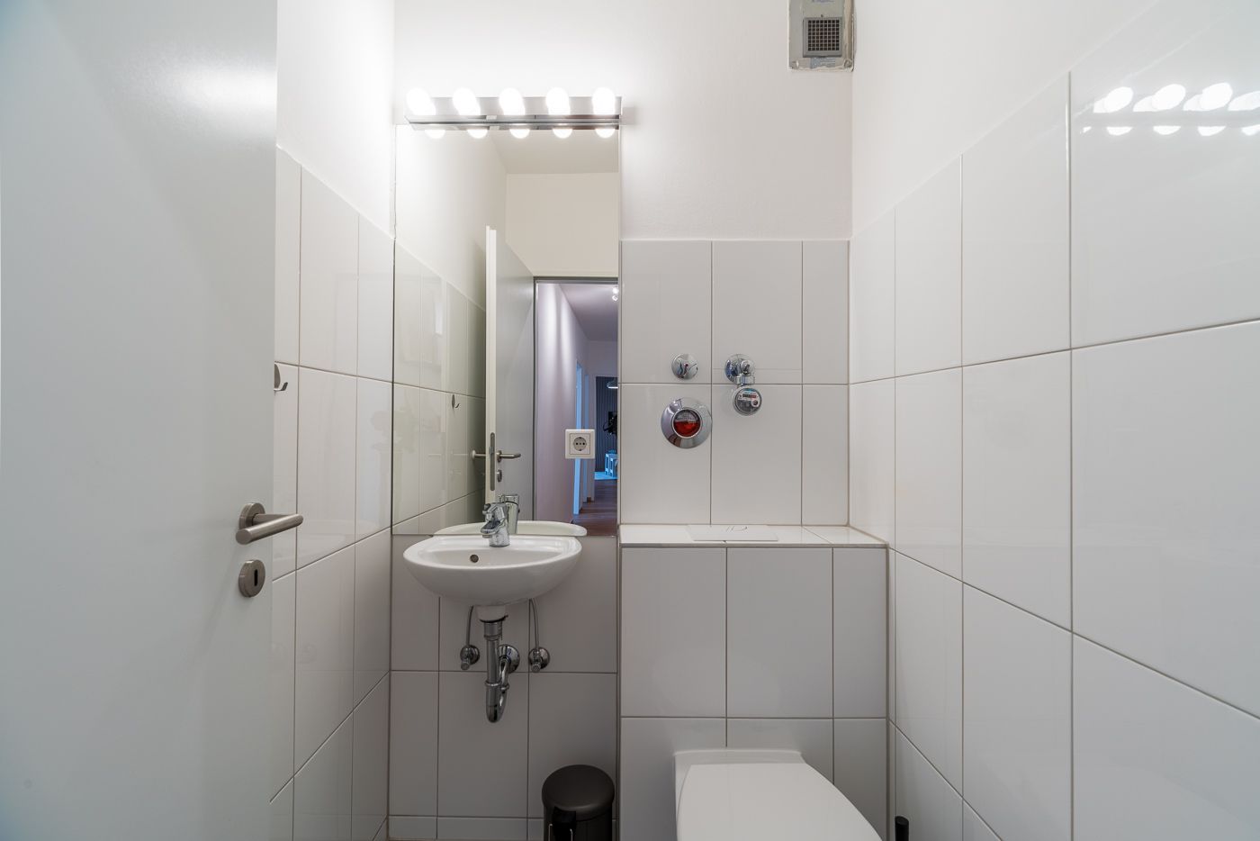  Furnished 4-Room Flat With Quiet Bedroom Facing The Inner Courtyard  -  Furnished 4-room flat with quiet bedroom facing the inner courtyard  - Gallery -  8