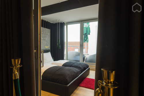 Lovely suite conveniently located