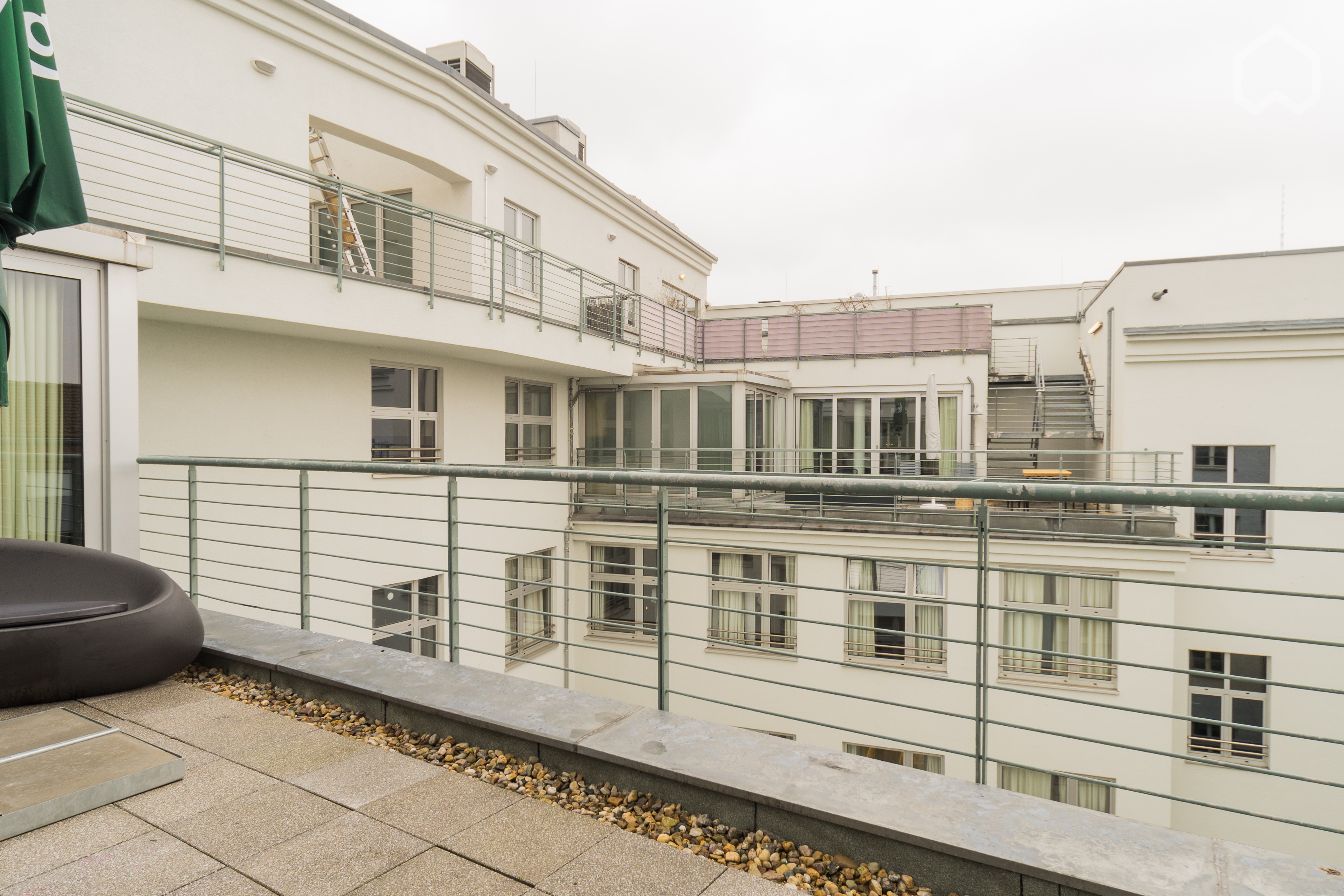 Lovely Suite Conveniently Located - Lovely suite conveniently located - Gallery - 5