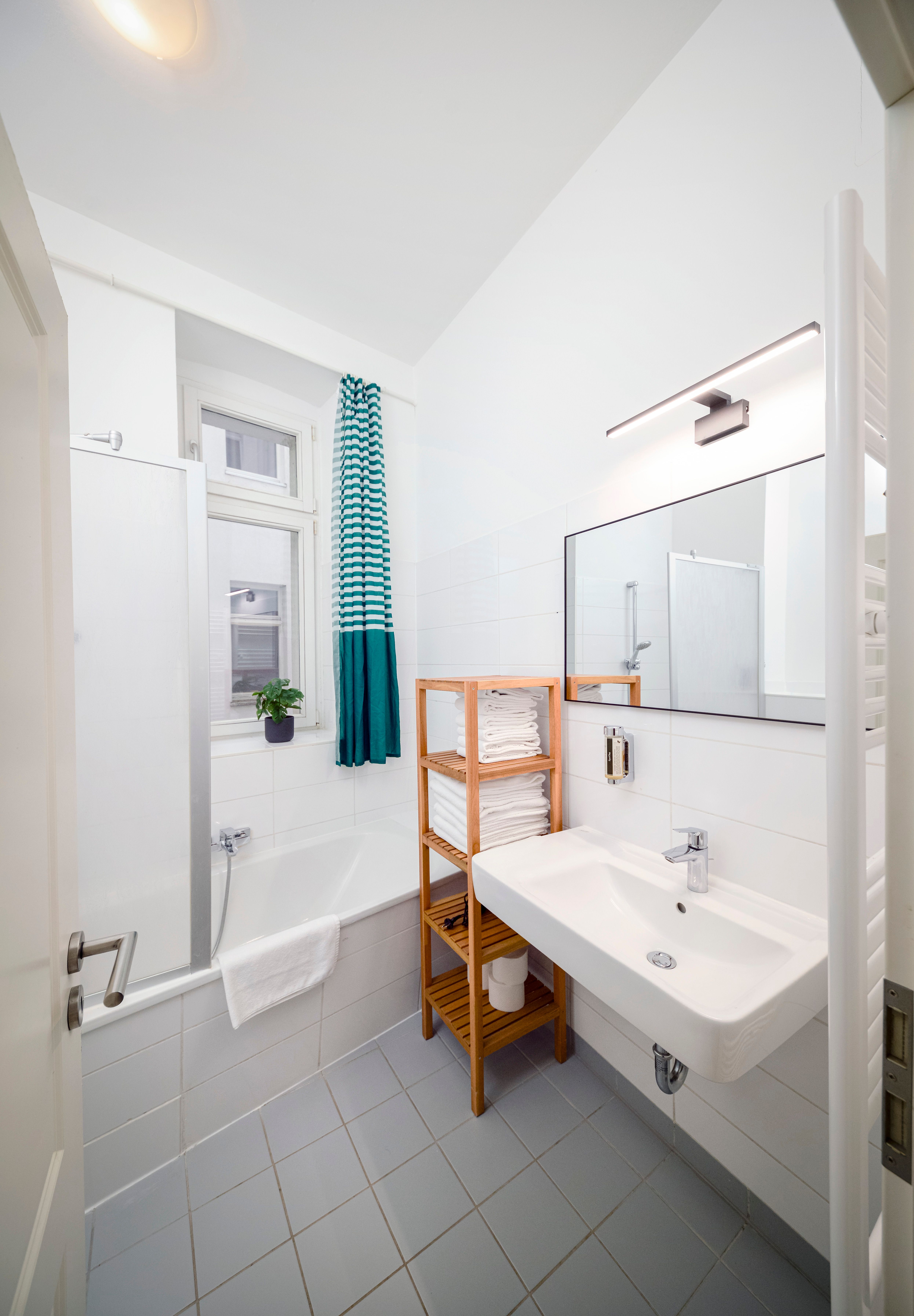  Spacious, Bright Apartment Near Kollwitzplatz And ALEX  -  Spacious, bright apartment near Kollwitzplatz and ALEX  - Gallery -  17