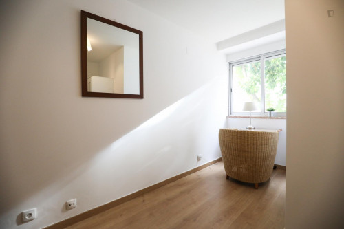 Pleasent single bedroom in Olaias - Gallery - 26