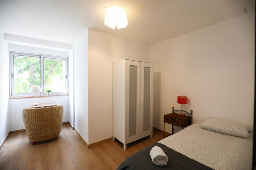 Pleasent single bedroom in Olaias - Gallery - 29