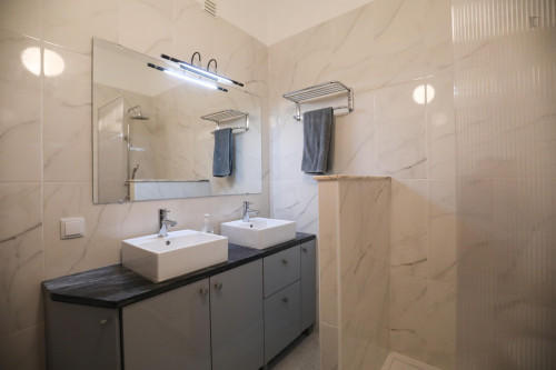 Pleasent single bedroom in Olaias - Gallery - 6