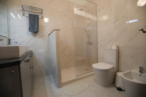 Pleasent single bedroom in Olaias - Gallery - 13