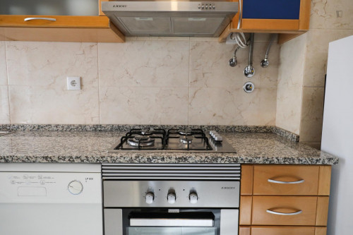 Pleasent single bedroom in Olaias - Gallery - 36
