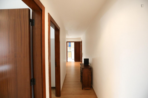 Pleasent single bedroom in Olaias - Gallery - 15
