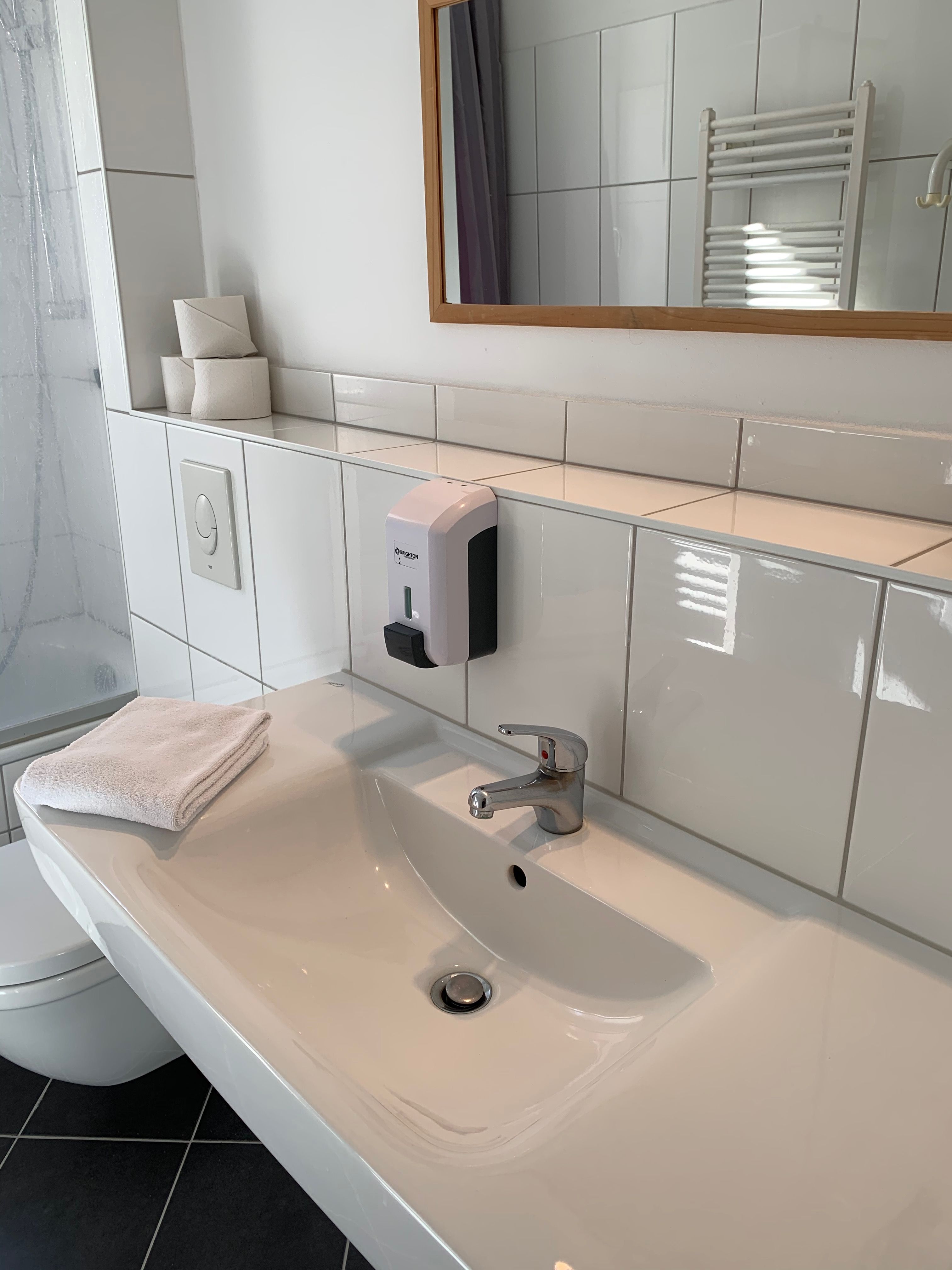 Spacious Bright Apartment With 3 Rooms In Wonderful Area - Spacious bright apartment with 3 rooms in wonderful area - Gallery - 5