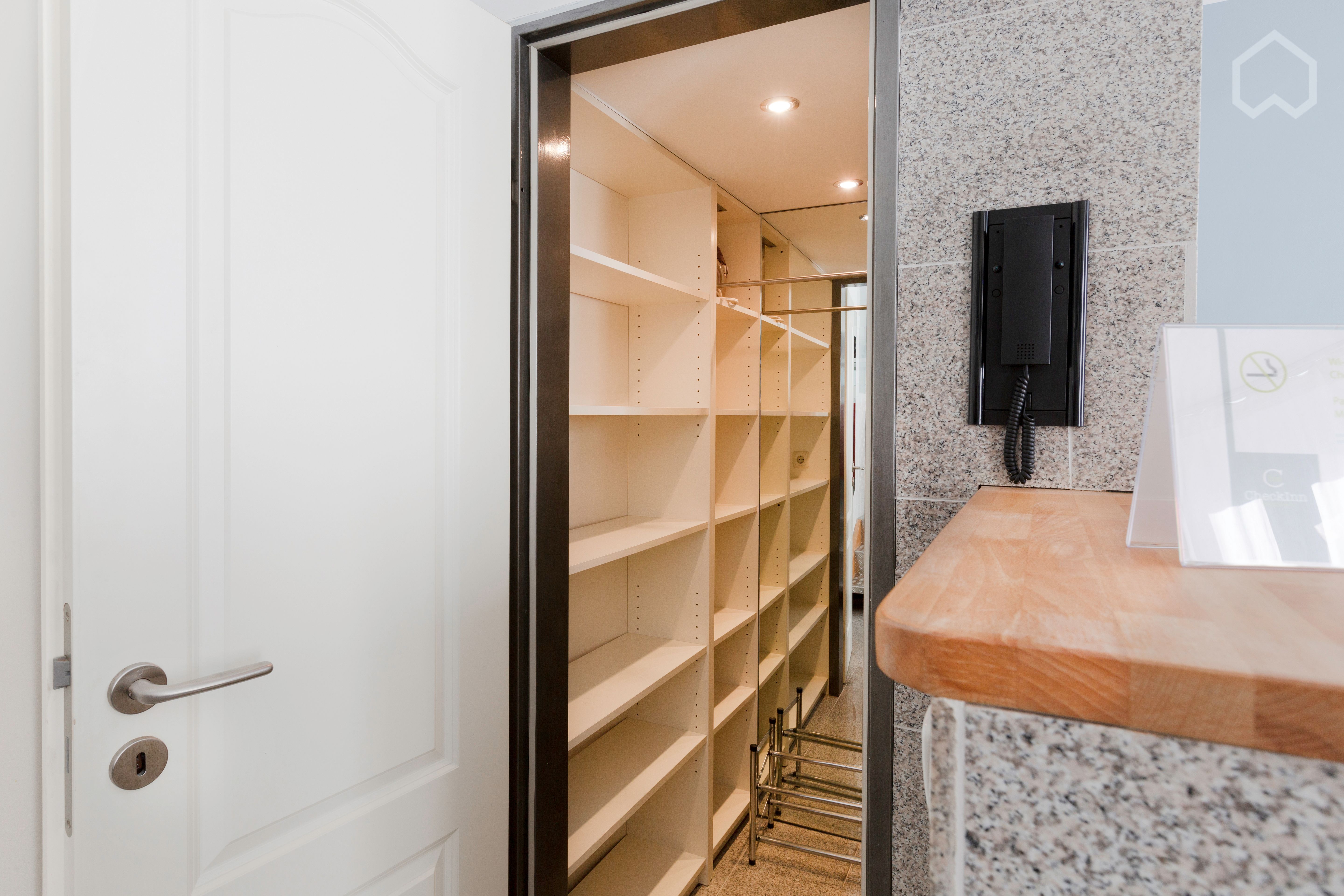 Modern City Apartment In Best Location In Cologne - 5